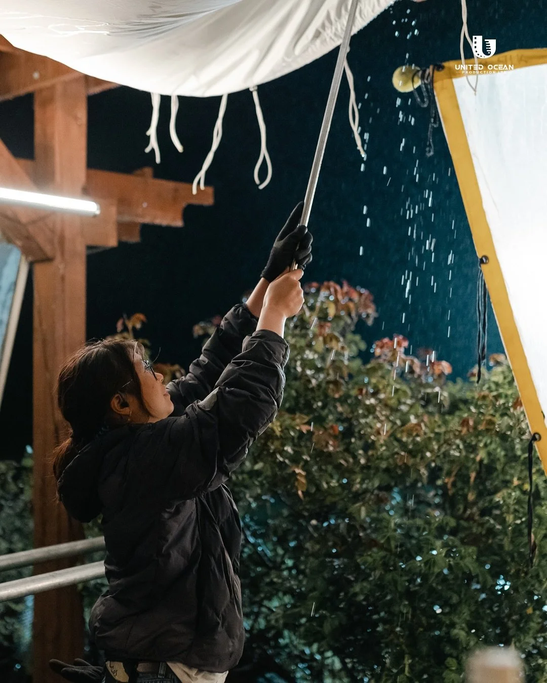 Lights, camera, drizzle&hellip; 🌙
Filming in Raincouver is a mood 🌧️💙

#BehindTheScenes #OnSet #FilmLife #MovieMagic #SetLife #FilmingDay#fypage