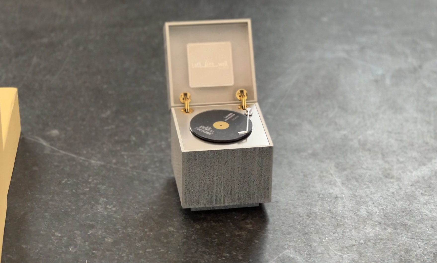 Souvenir Music Boxes, Taikoo Li Qiantan