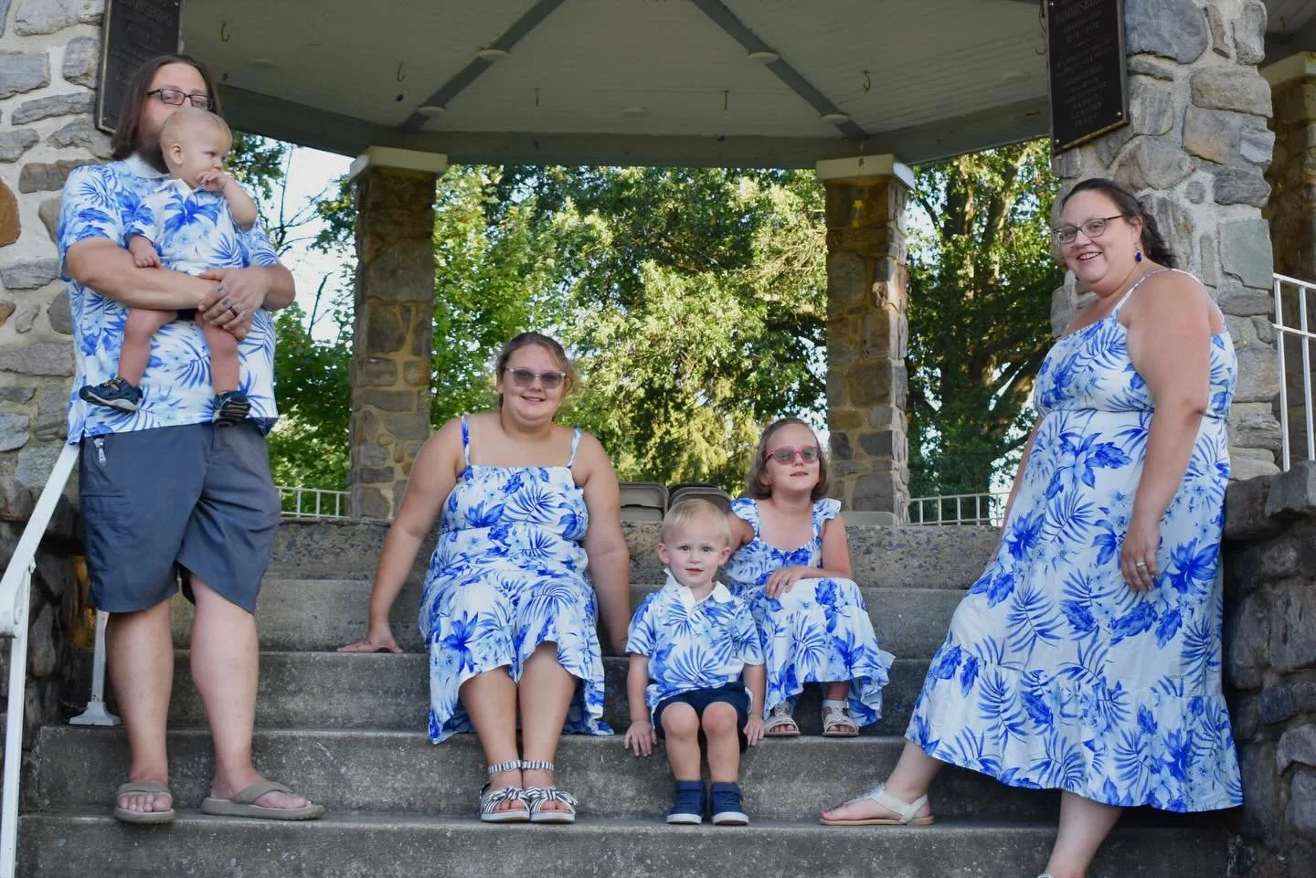 Smiles, chaos, and a whole lot of love. 
Update your family photos &mdash; you won&rsquo;t regret it.

The kind of photos that only get more valuable with time 🤍

Now booking family sessions 📸
✉️ book@khaotickaptures.com