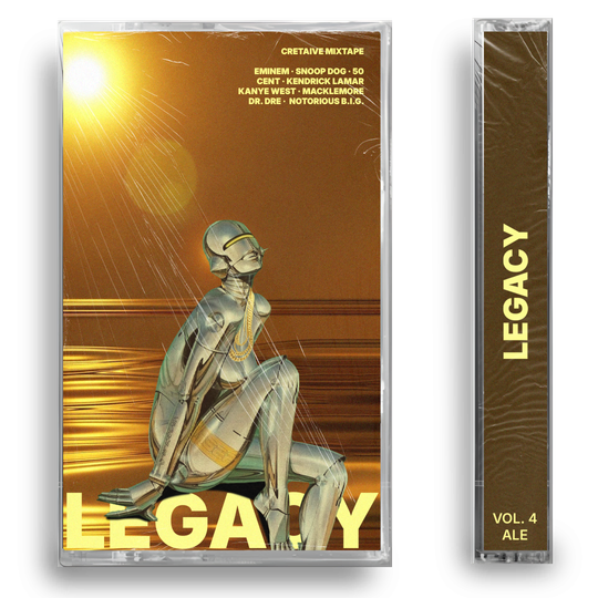 Portada de una caja de cassette con un diseño futurista de un androide sentado con las piernas cruzadas, en un fondo dorado con rayos solares y líneas horizontales, y la palabra 'LEGACY' en letras grandes en la parte inferior.
