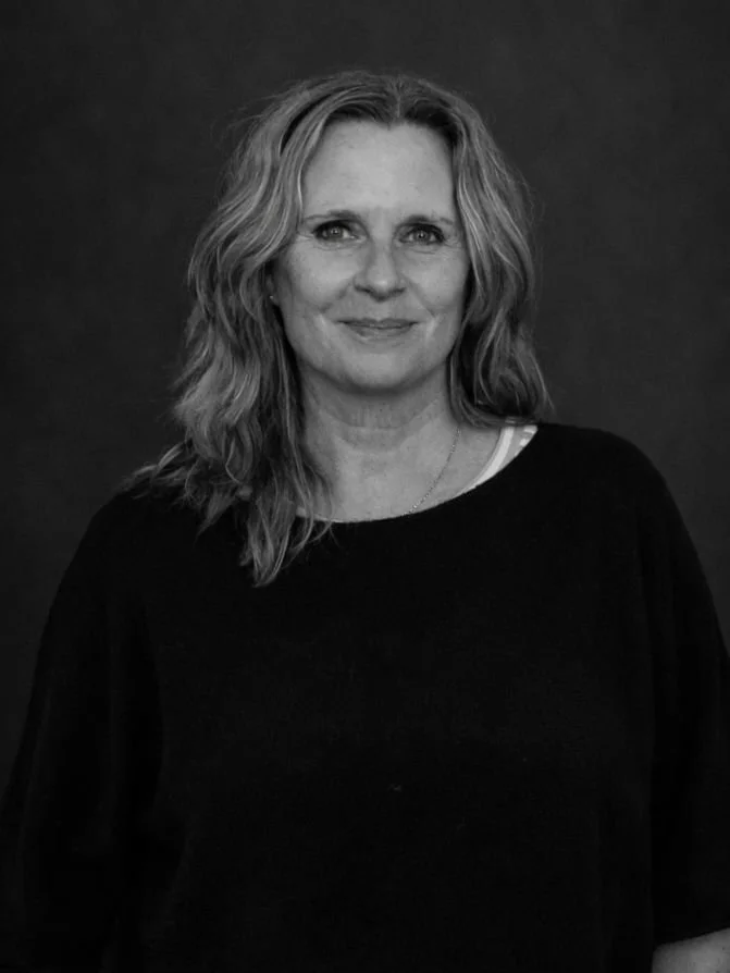 Lisa Wenster
Kommersiellt ansvarig & partnerskap
Kommersiell ledare med lång erfarenhet av att bygga affärer och partnerskap. Har arbetat i gränslandet mellan marknad och försäljning och säkerställer att samarbeten leder till konkreta resultat.