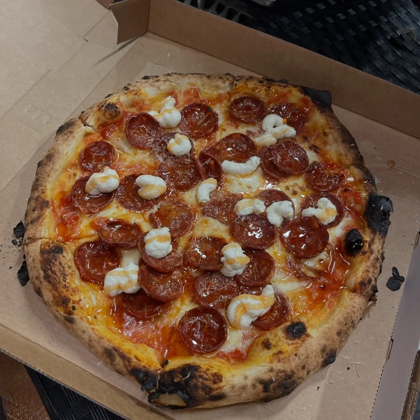 🍕🍻

#pizza #pizzanapoletana #pizzagram #pizzanight #pizzaparty🍕