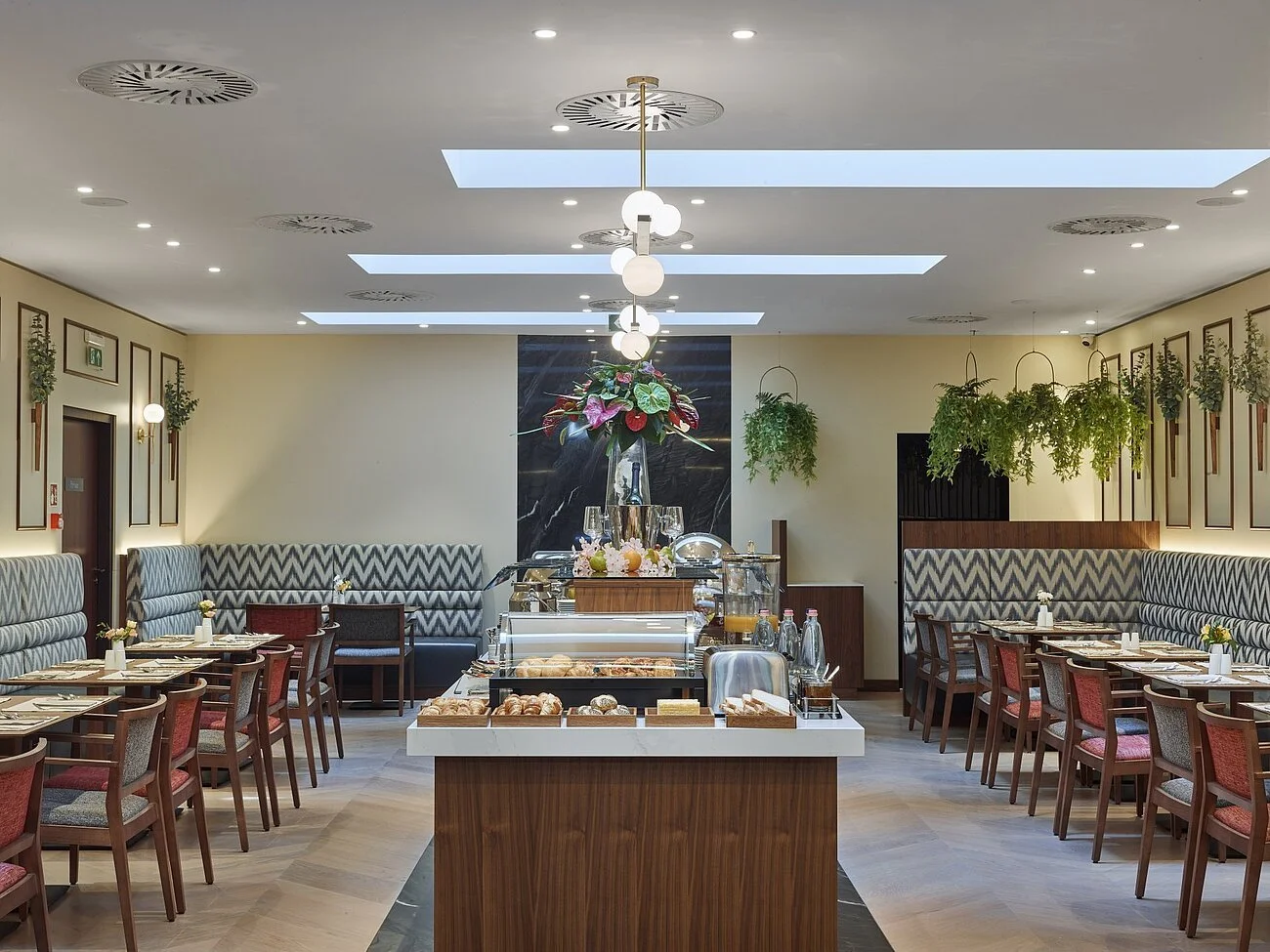 An image of the Savoy Budapest restaurant