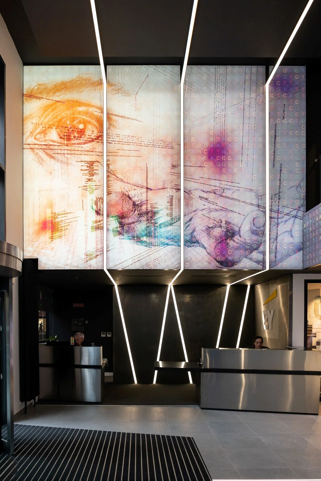 EY Wavespace, Lightbox Eye Hand Interior