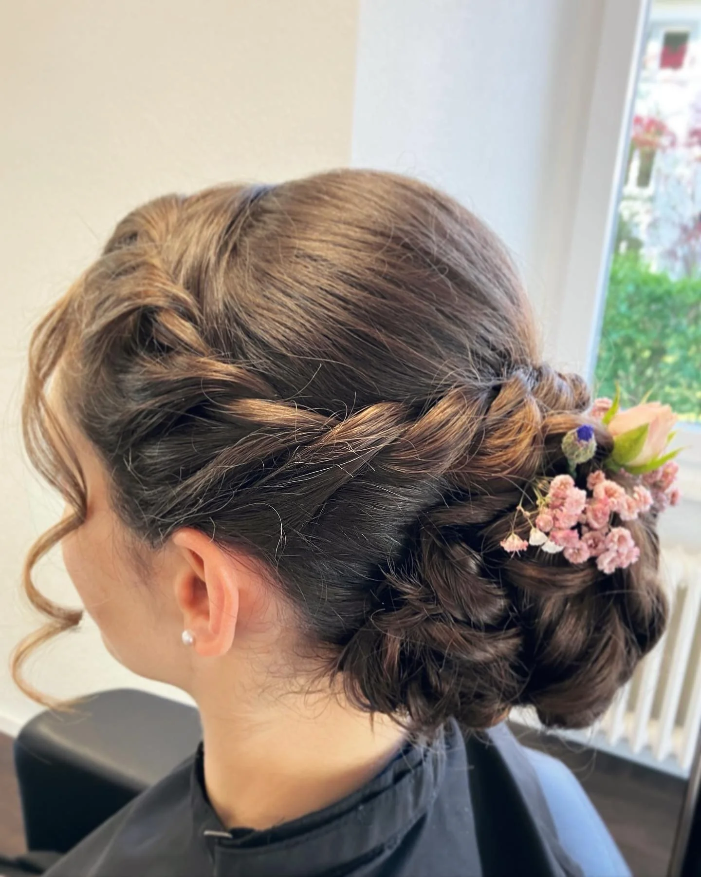 ✨🗣️ #wella #wellahair #coiffure #coiffeursuisse #cutandstyle #hochsteck #weddinghair #hair #updo