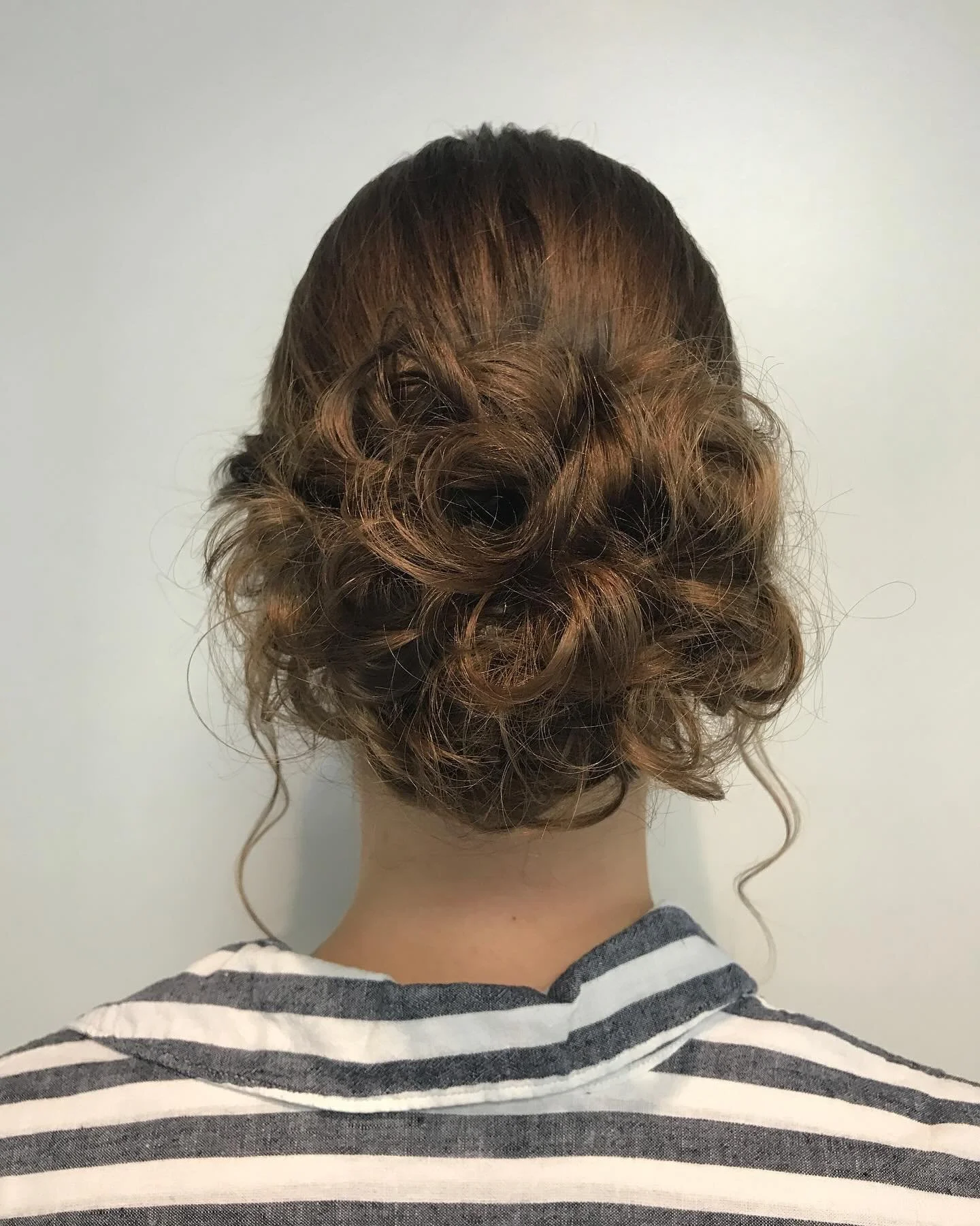 Wedding hair! ✨  #wella #wellahair #coiffure #coiffeursuisse #cutandstyle #hochsteck #weddinghair #hair #updo #weddinghairstyle