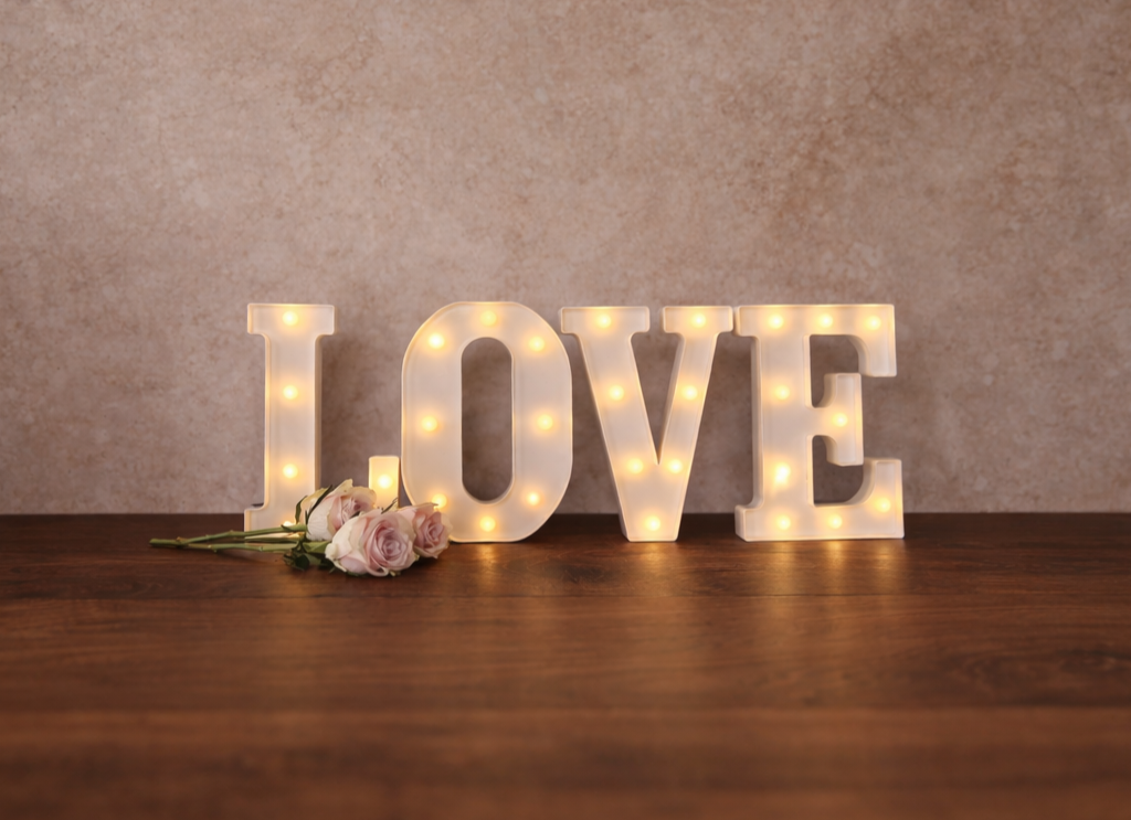 LOVE table top light up sign
