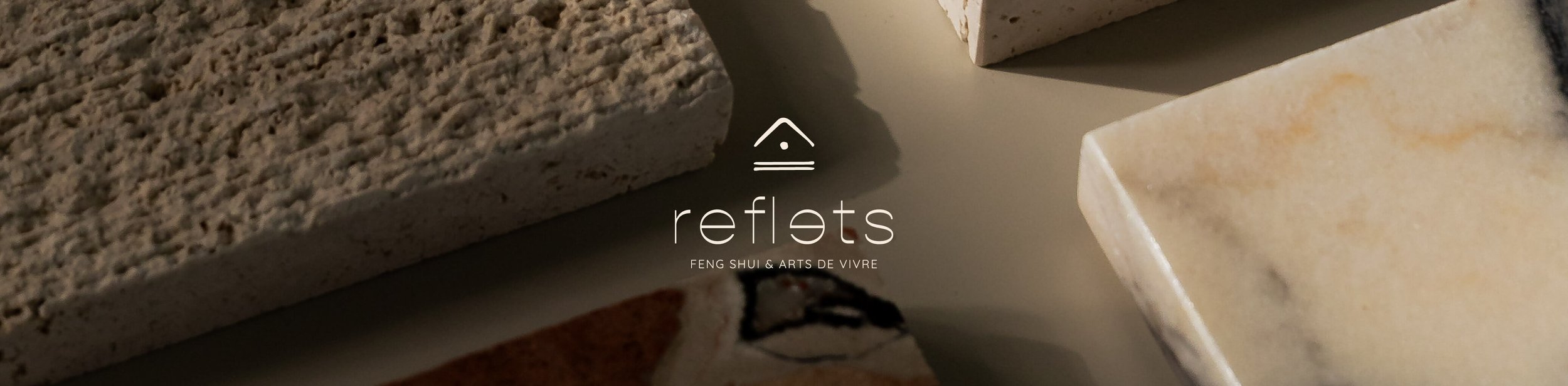 Bannière avec le logo principal de Reflets, feng shui et arts de vivre basé à Lille.