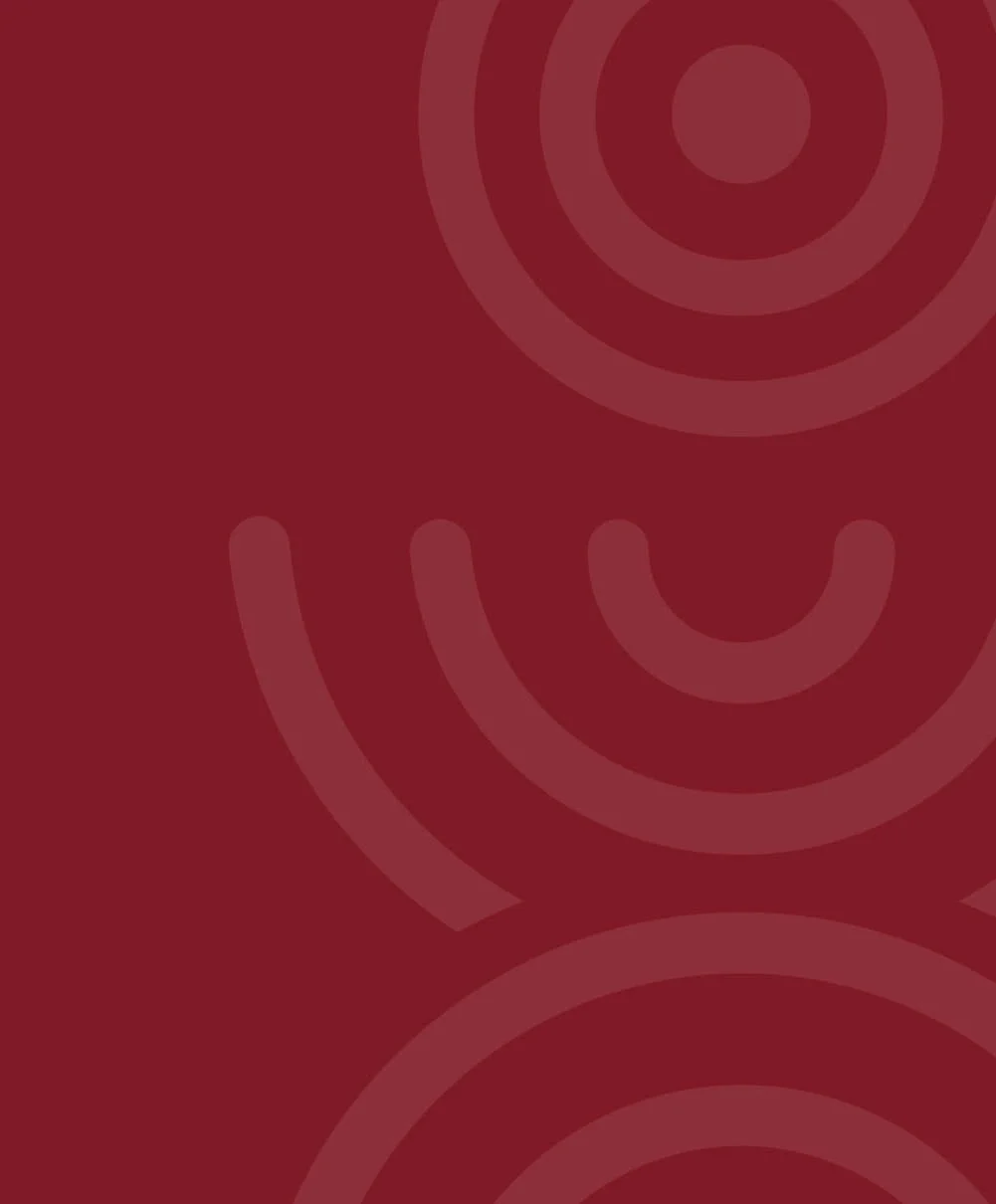 Zoom du logo symbole de Leadercoach sur fond bordeaux.