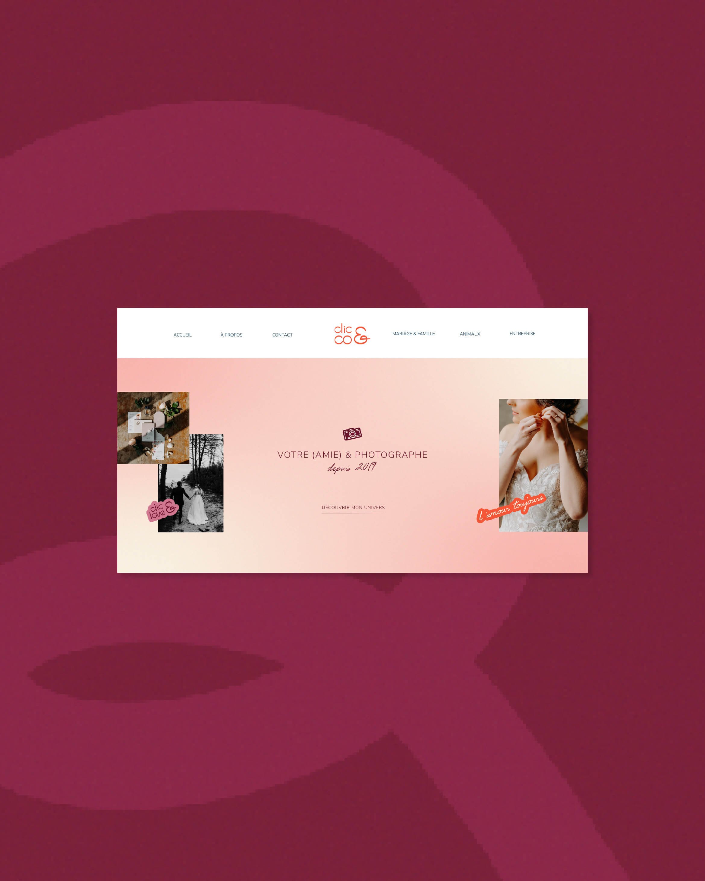 Visuel de la page d'accueil du site web de Clic & Co, photographe mariage et famille à Lille, présenté sur fond bordeaux.