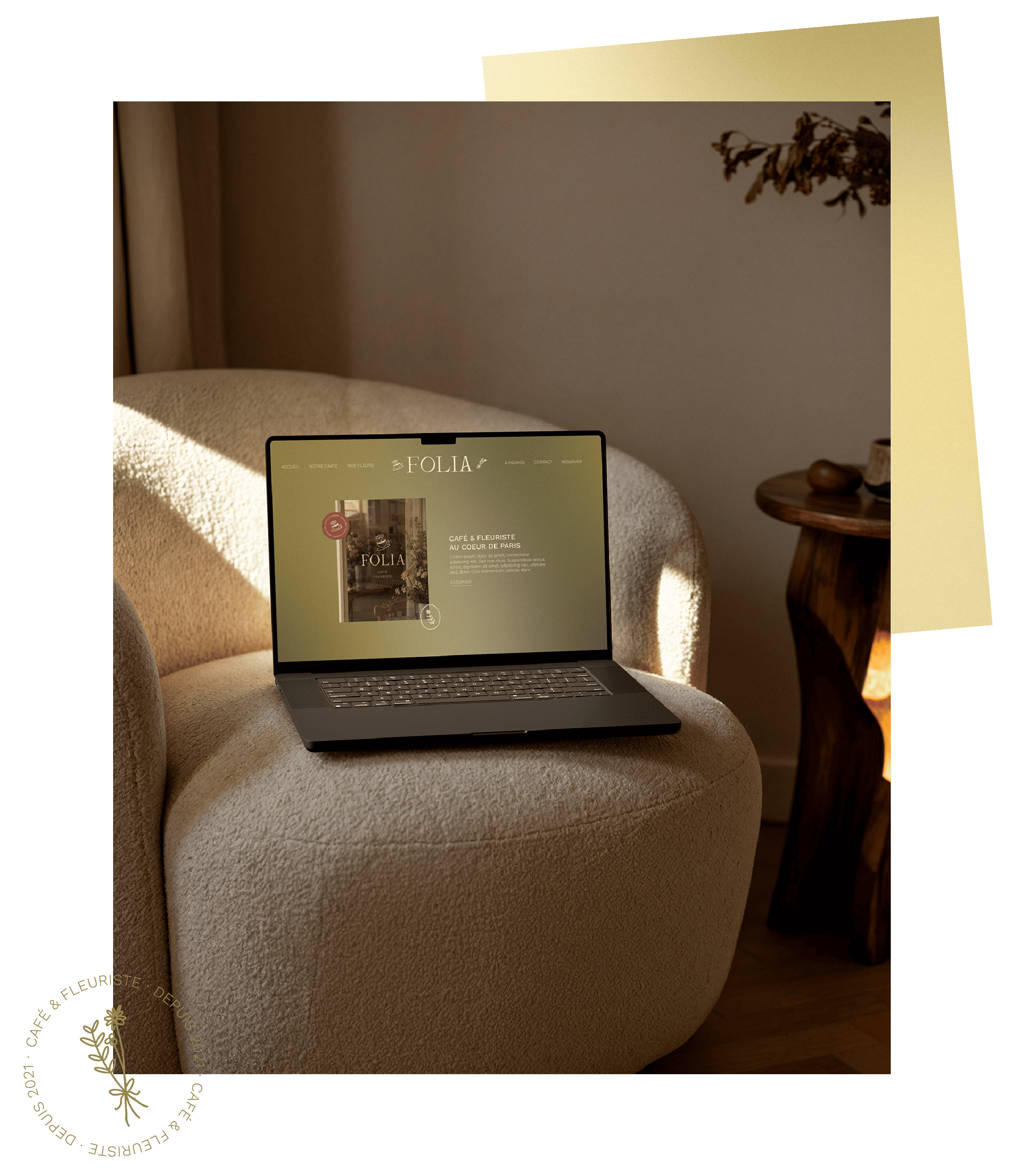 Mise en situation de la homepage du site web de Folia.