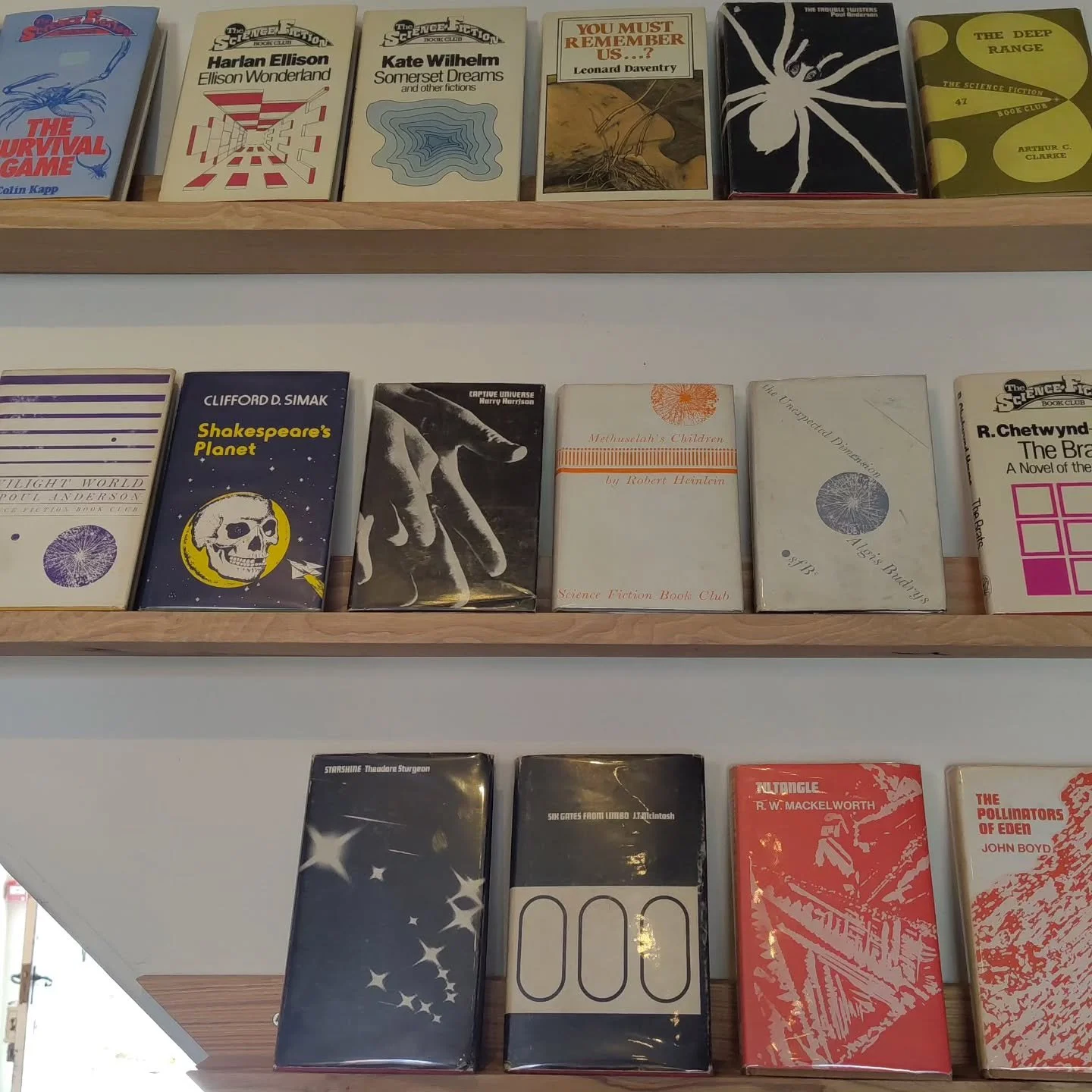 Enjoying these SF Book Club editions 🤩
.
.
.
.
.
.
.
#sciencefictionbookclub #secondhandbooks #shelfielove #bookstagram #booktown