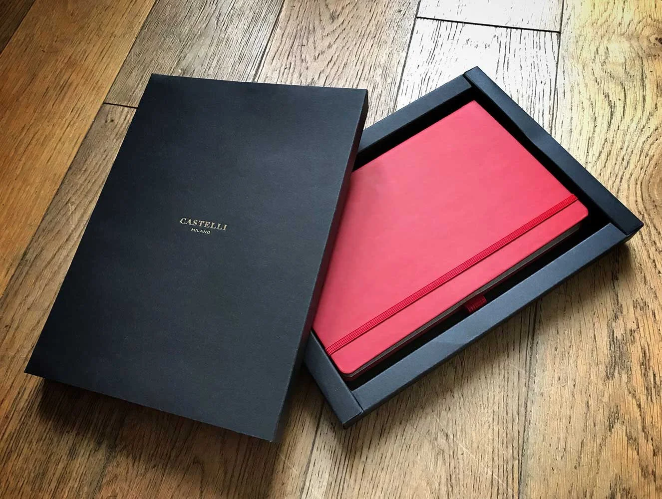 castelli-presentation-sleeve.jpg
