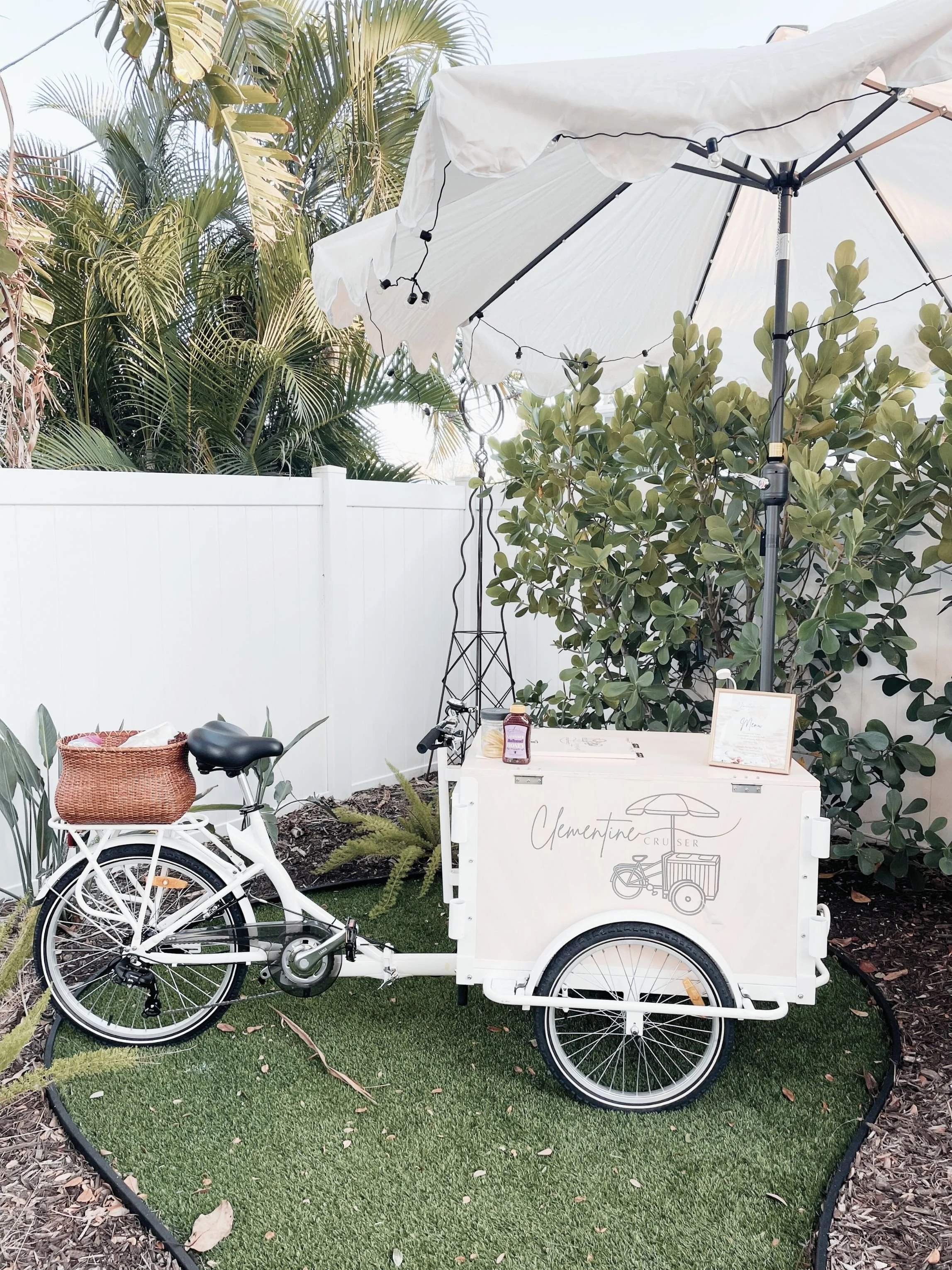 CREATE YOUR OWN CLEMENTINE EXPERIENCE