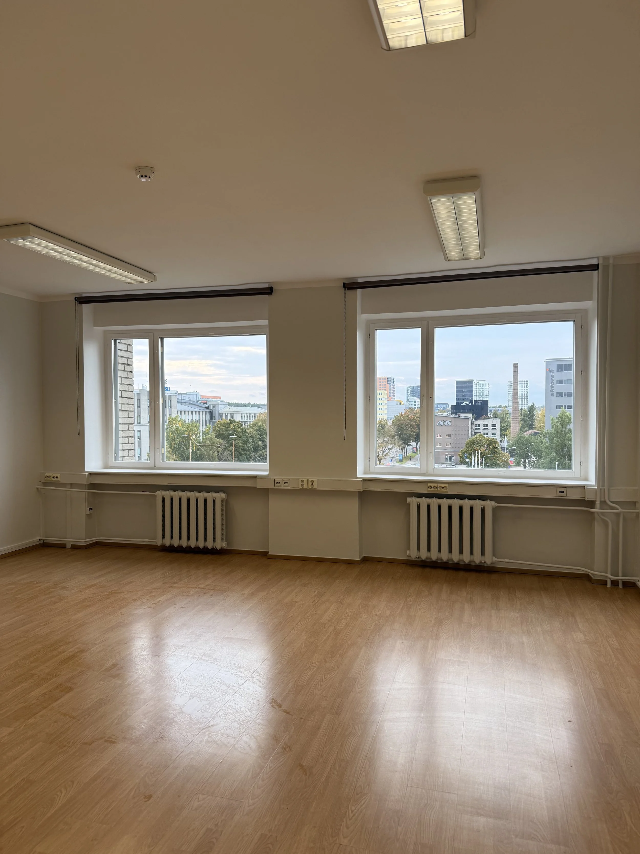 68m² · Väga hubane kahest toast koosnev büroo või teeninduspind