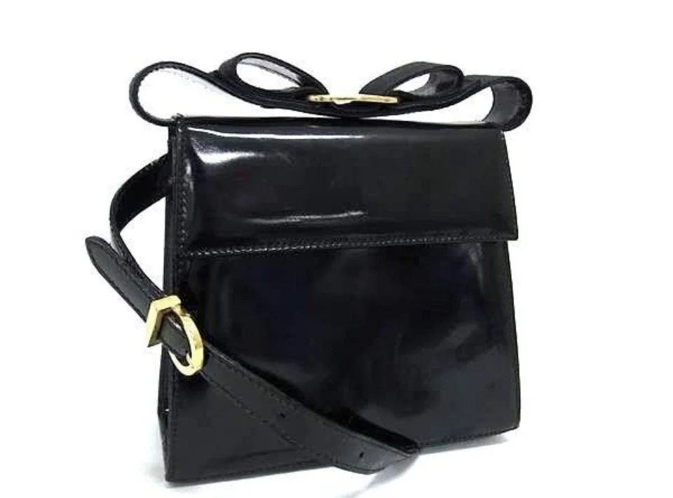 Ferragamo Vintage Patent  Leather Crossbody (1990’s-2000’s)