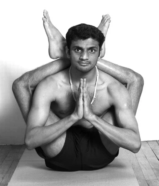 sharath-jois-ashtanga-yoga.jpg