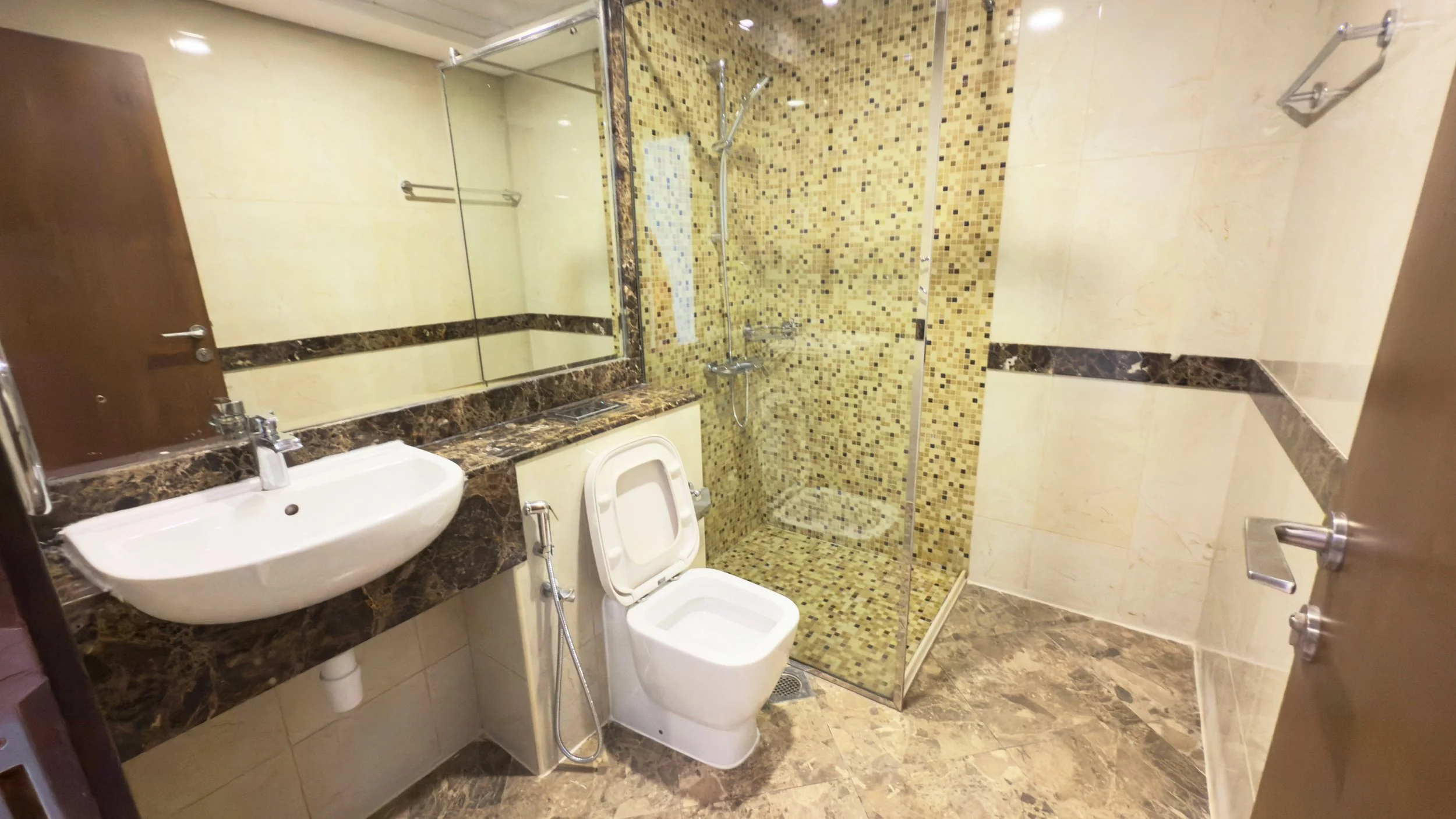 ART XV Shower Room
