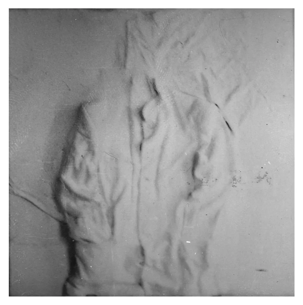 黃永砯 Huang Yong ping
油画 - 綜合材料 mix material and oil on canvas ( 色彩 was colour) 1983
920 x 920 x 120
厦门  Xiamen 