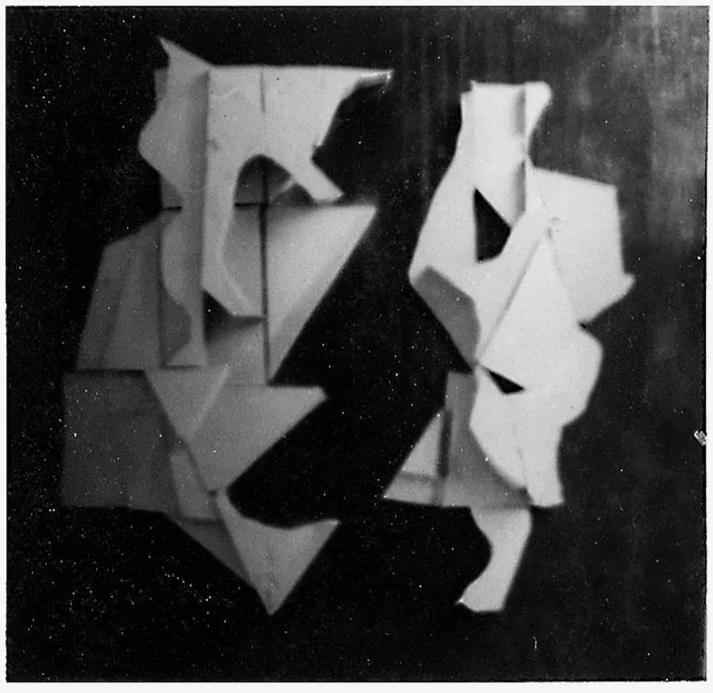 黃永砯 Huang Yongping
綜合材料 mix material (色彩 was colour) 
920 x 920 
1983