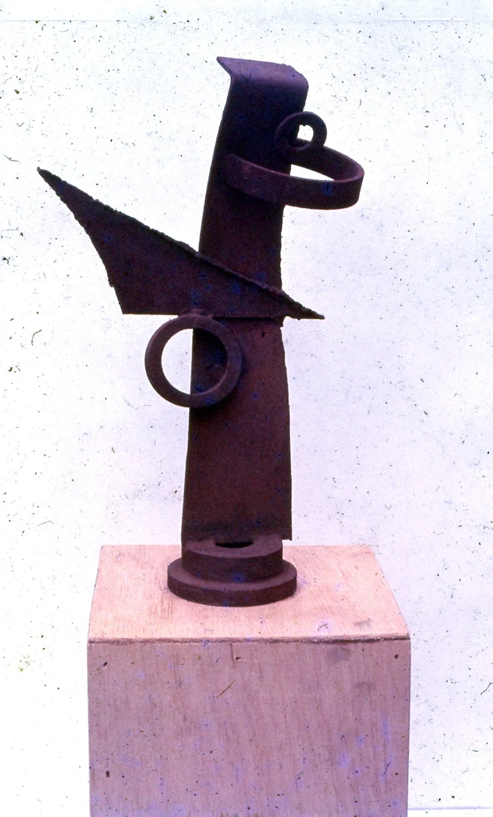 焦跃明 Jiao Yaoming 
具有动感的装饰结构 Dynamic decorative structure
金属焊接 Metal welding 
350 H 
Xiamen 1983