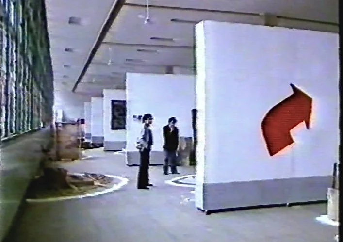 发生在福建省美术展览馆内的事件展览
Exhibition of events that occurred at the Fujian Provincial Art Museum
Fuzhou China  Dec 1986 