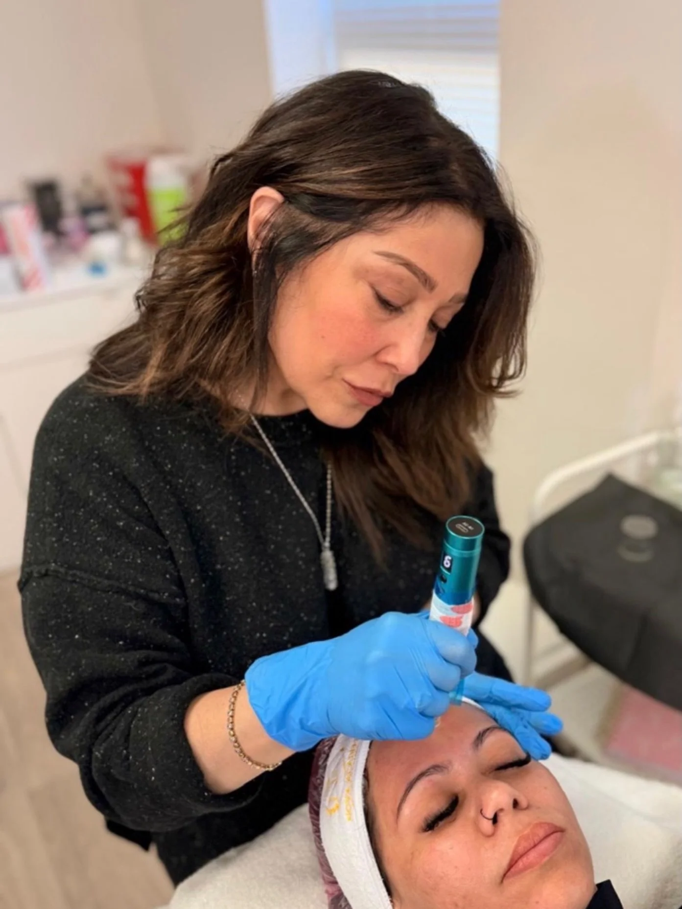 ✨ MONDAYS WITH MICHELLE ✨

This summer, enjoy 10% OFF Collagen Induction Therapy (Microneedling) &mdash; available Mondays only with Michelle 🤍

Microneedling helps stimulate natural collagen production to improve:

✨ Skin texture
✨ Fine lines + wri