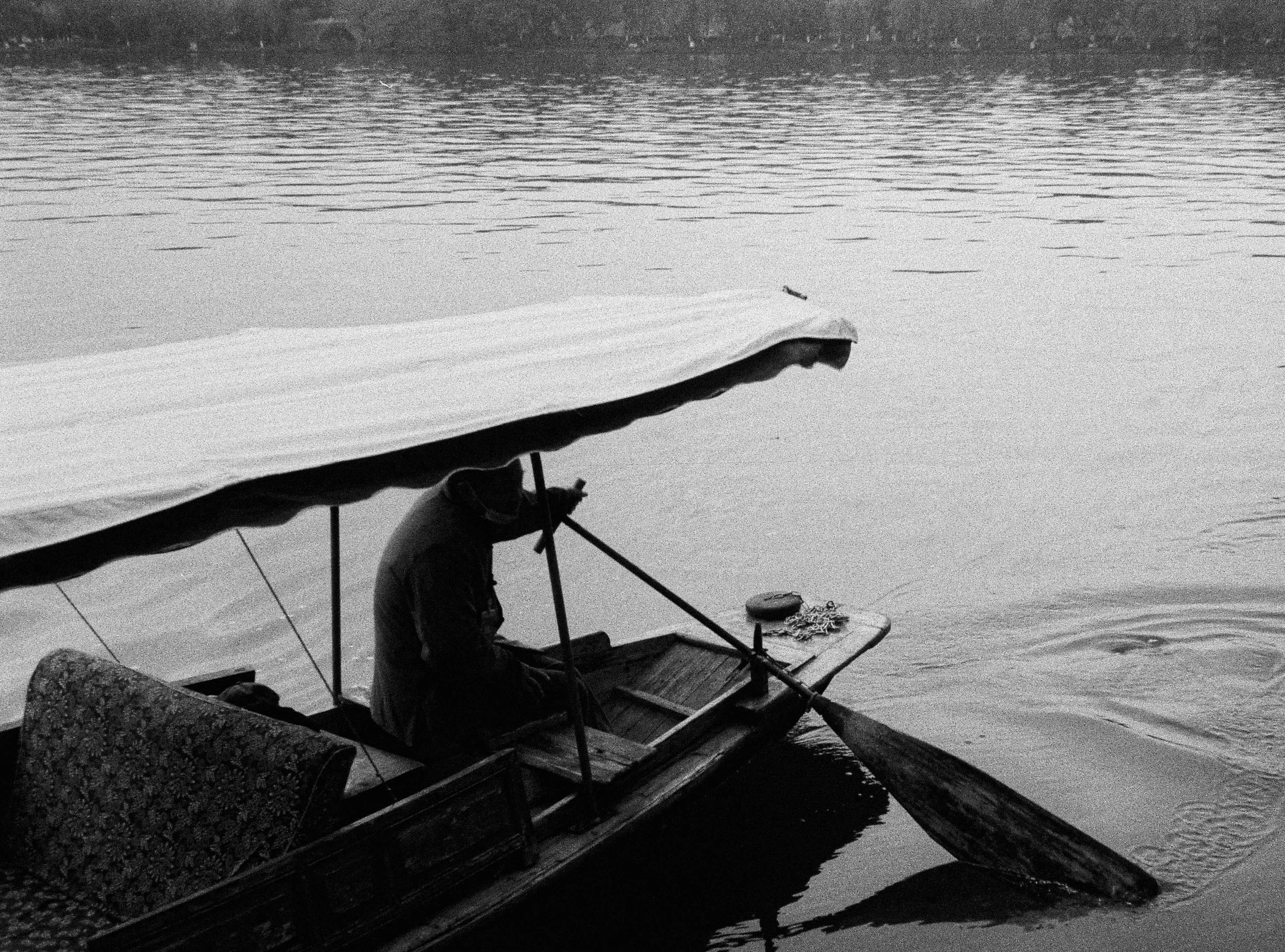 《划船的人》- 朱栢霆.jpg