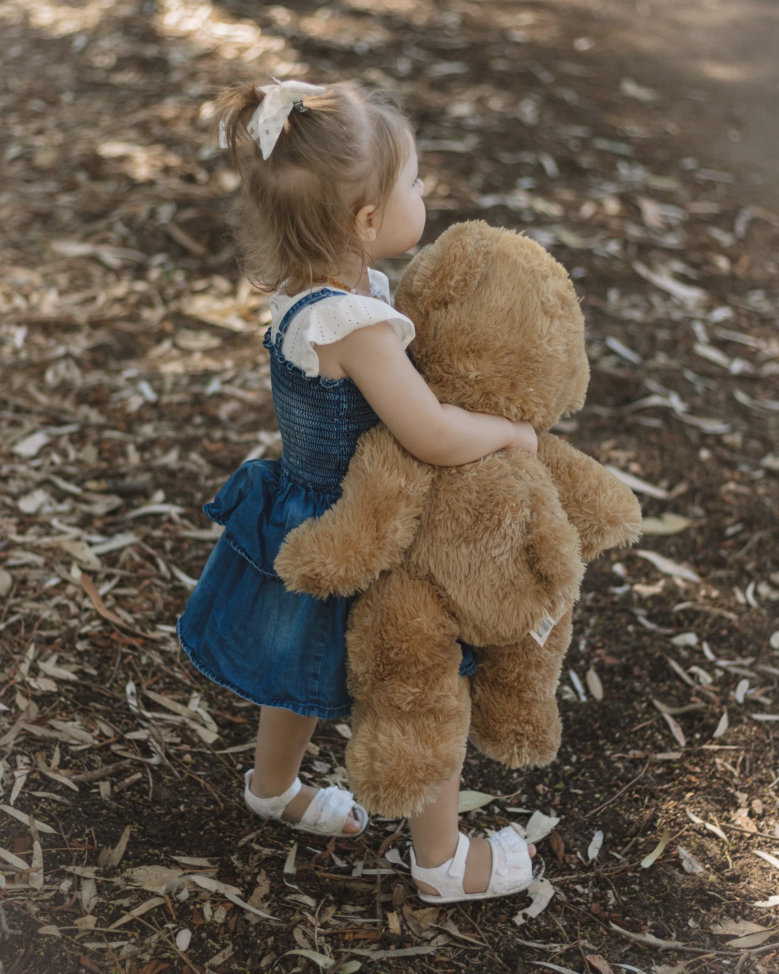 They will never be this small again. 

Time is a thief and nothing hits you harder, than realising your baby is a toddler, or your toddler is more kid than baby&hellip;

Photography by Ciska | CVH Photography 
Perth Hills, Foothills and surrounds Mat