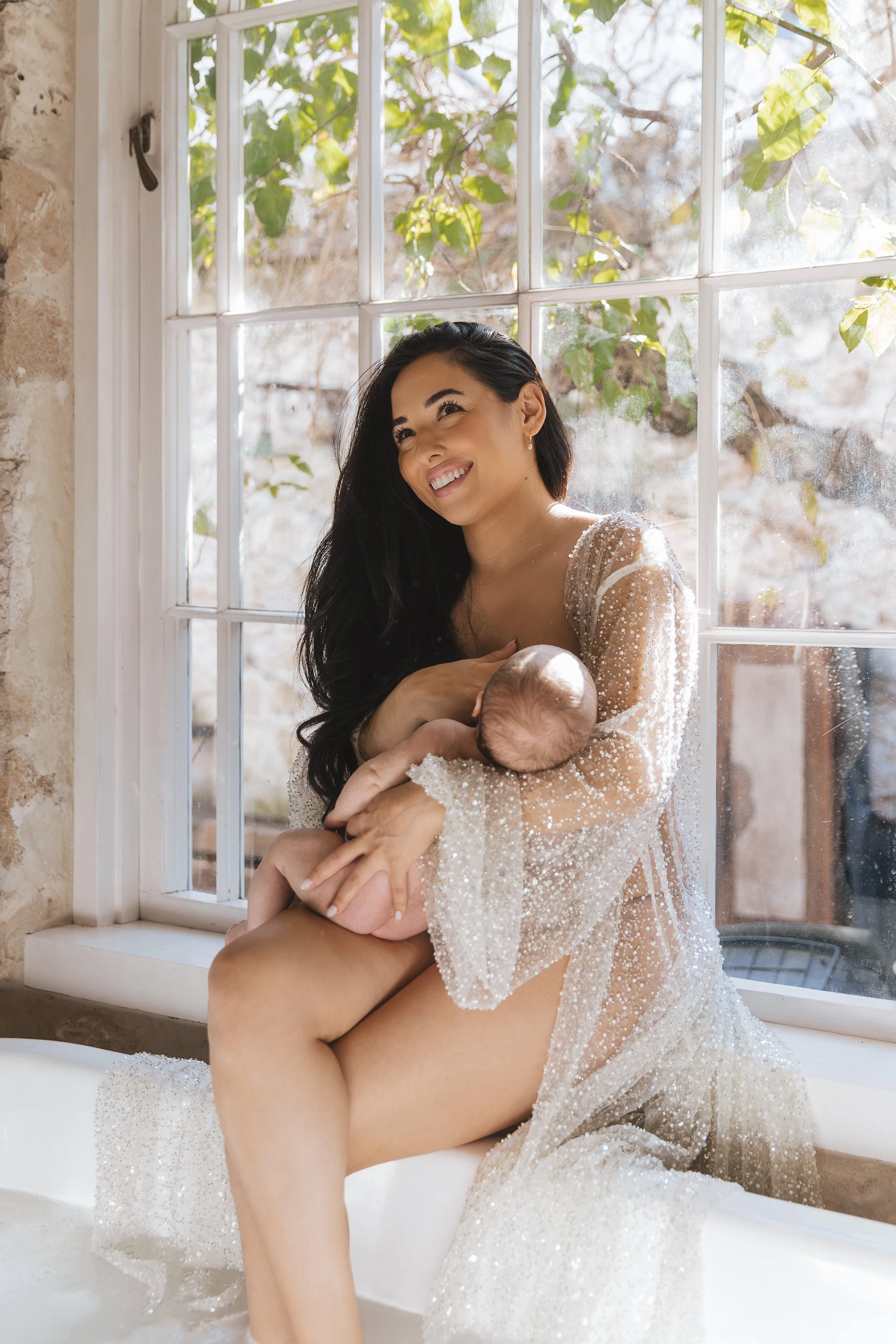 CVH Nicolette ArchedW Family-15.jpg