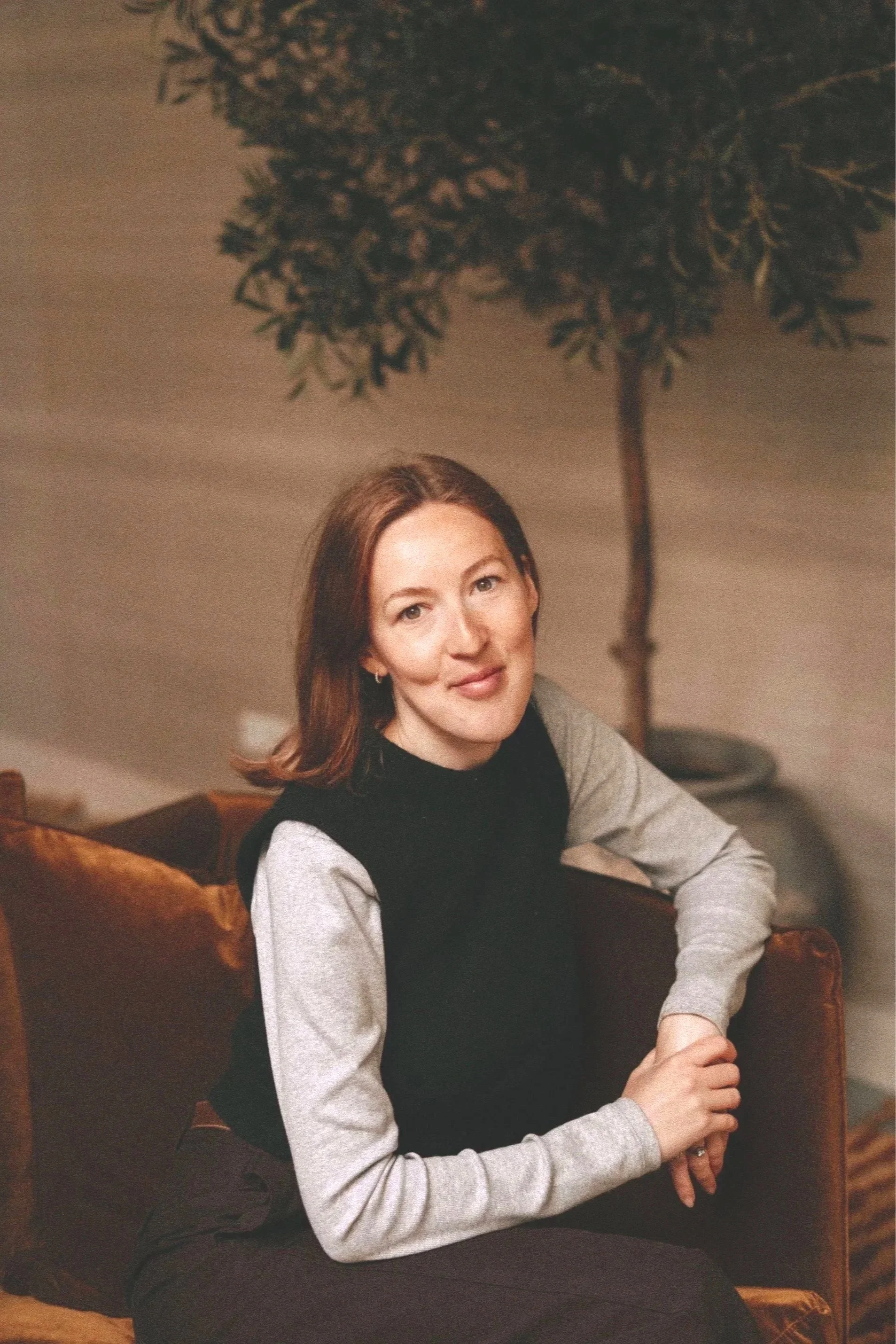 Therapist in Amsterdam, kind, warm, inclusive, and no judgment. CBT (Cognitive Behavioural Therapy) and ERP (Exposure and Response Prevention Therapy) for intrusive thoughts, anxiety, depression, burnout, expat integration, challenges, French English