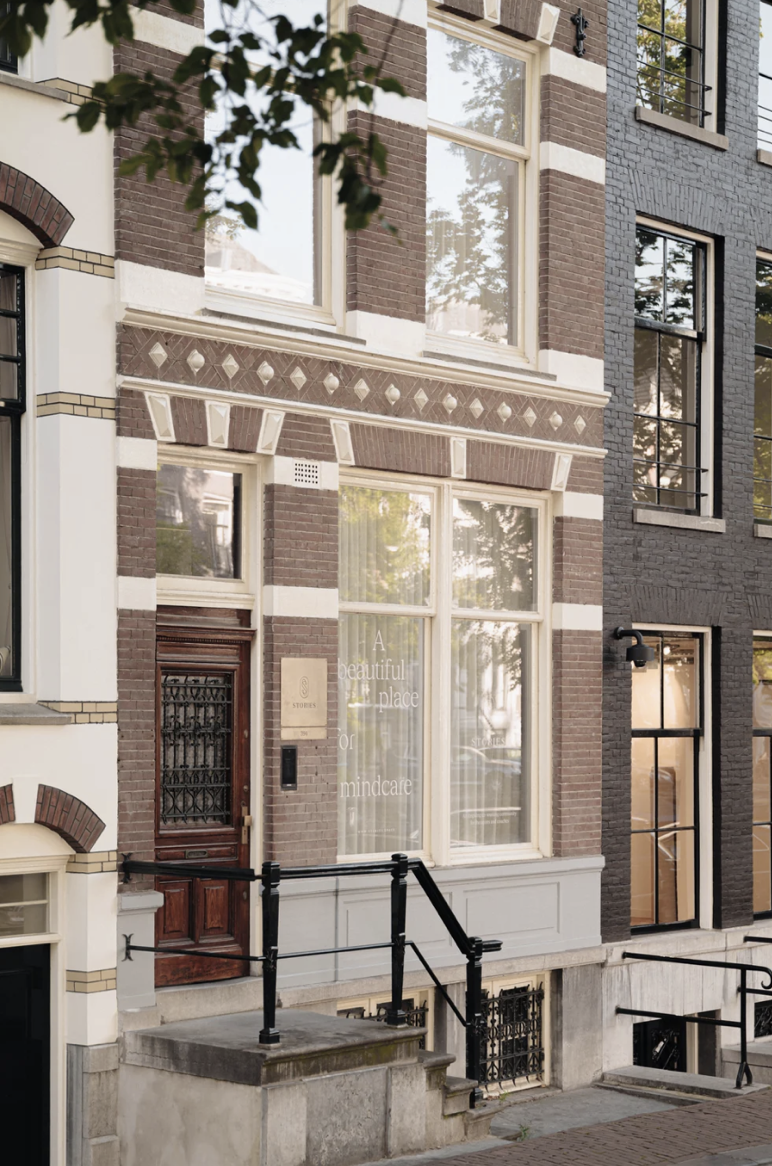 Therapy space in Amsterdam, the Netherlands, for expats struggling with anxiety, depression, OCD, burnout recovery, looking for healing.