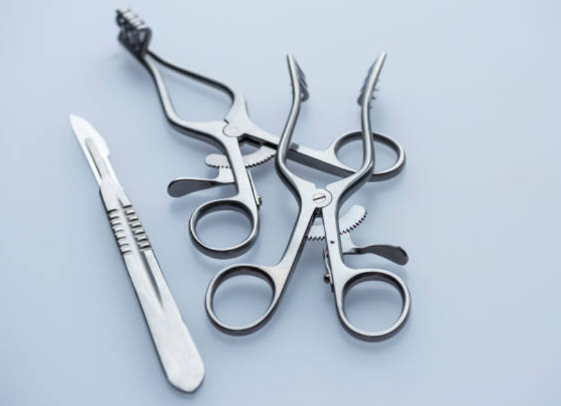 Retractors
