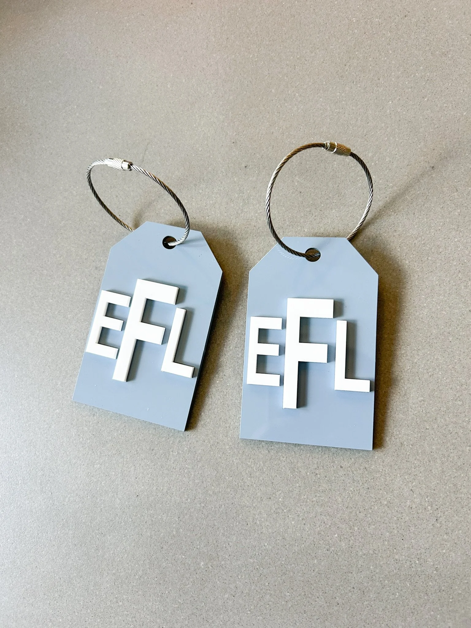 laser cup luggage tags