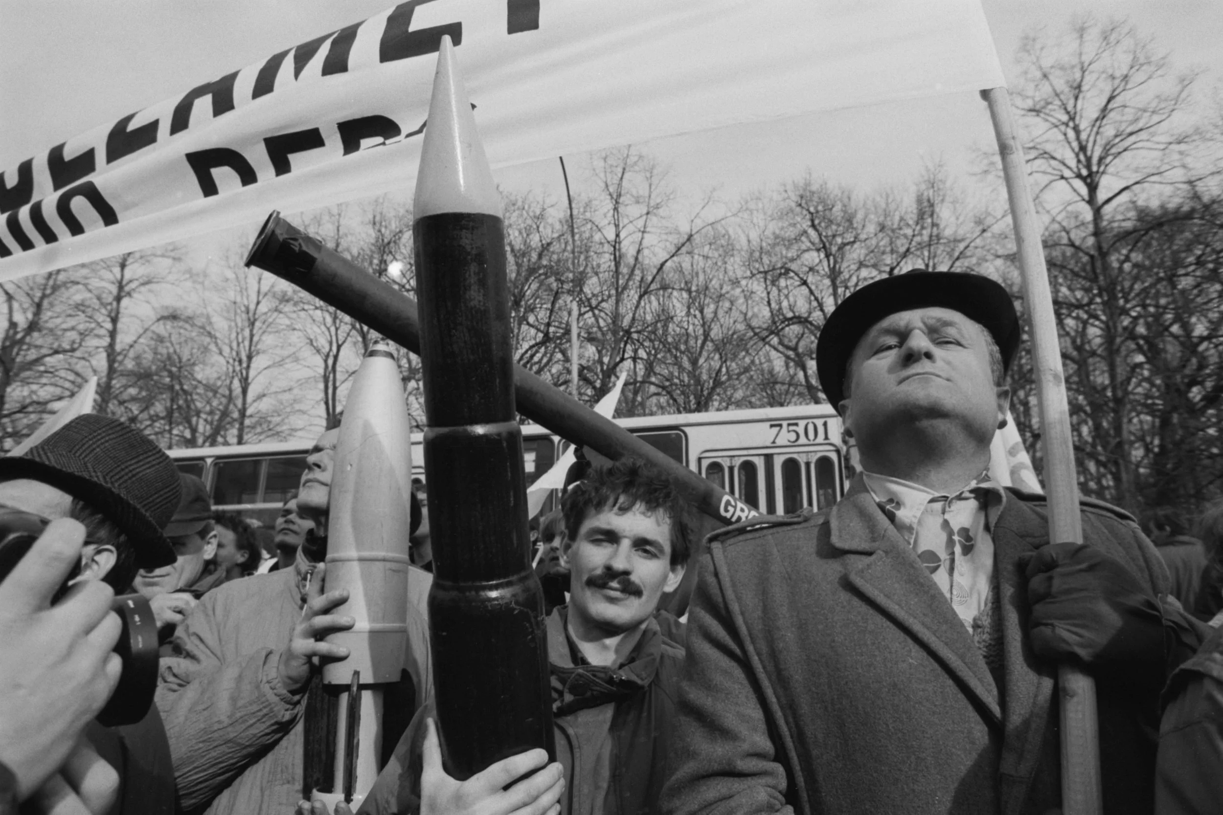 Demonstracja pracowników przemysłu
zbrojeniowego. 
Warszawa, marzec 1995