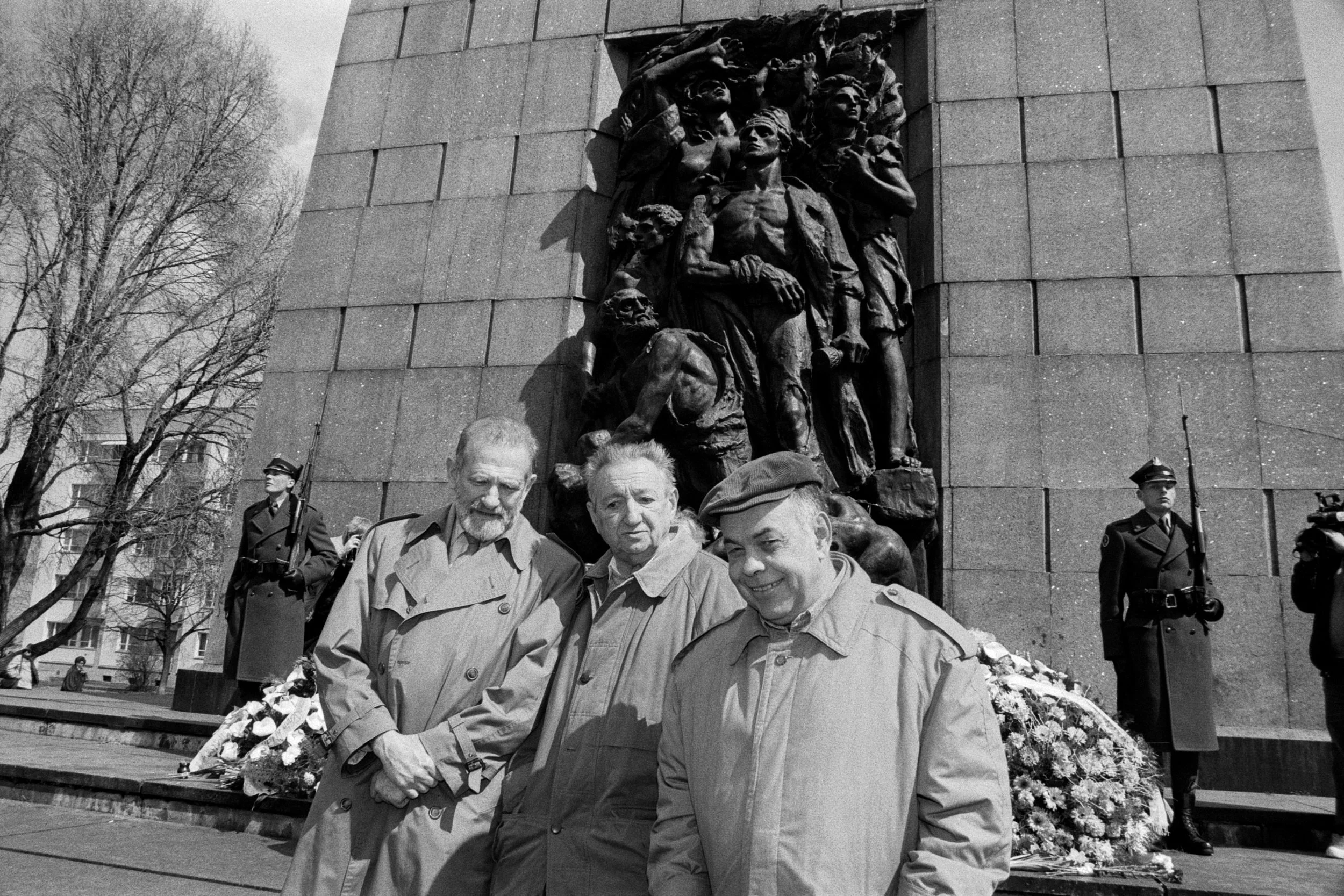Bronisław Geremek, Marek Edelman,
Jacek Kuroń. Warszawa