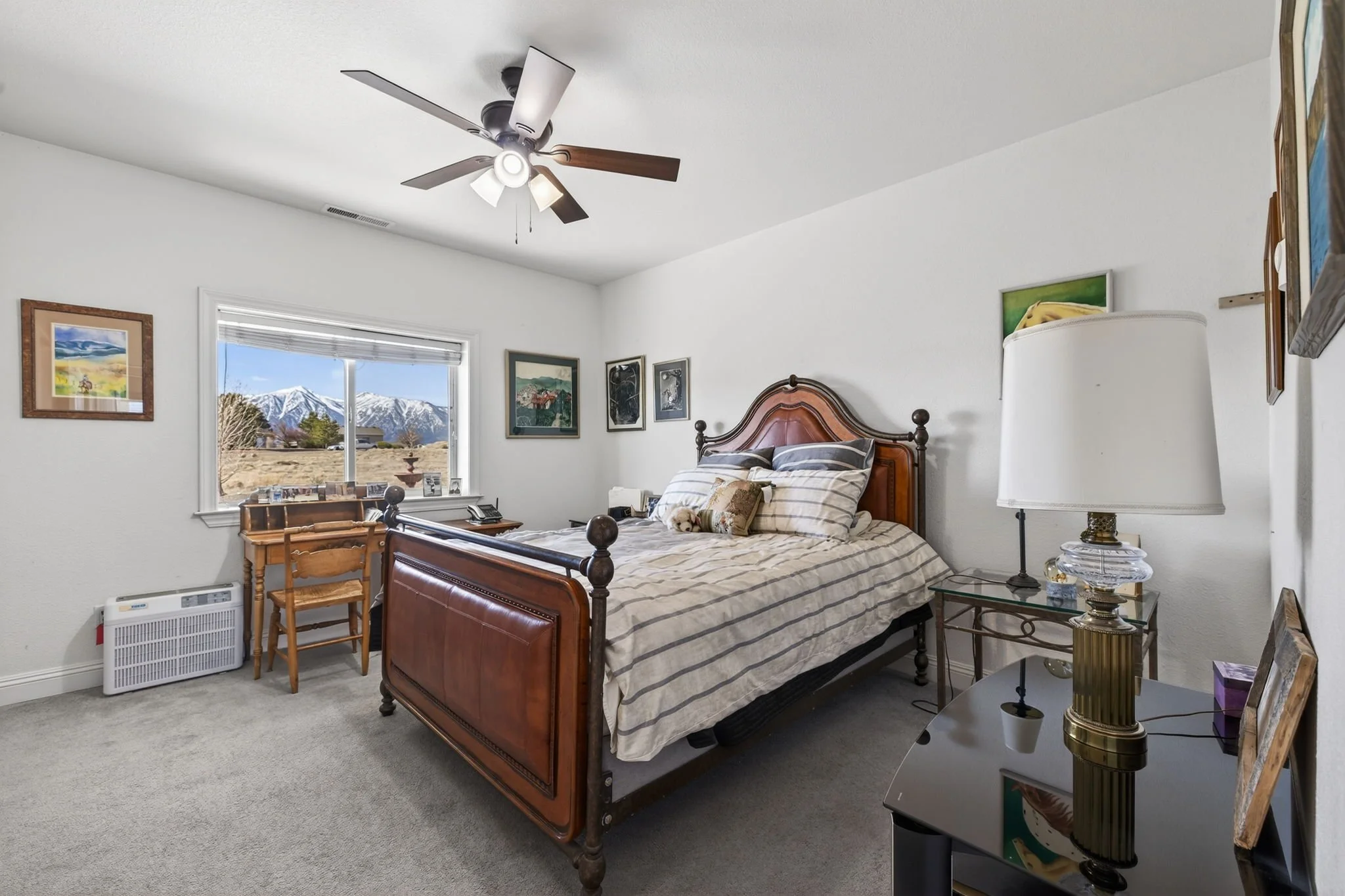 34-web-or-mls-1720 N Benton-34.jpg