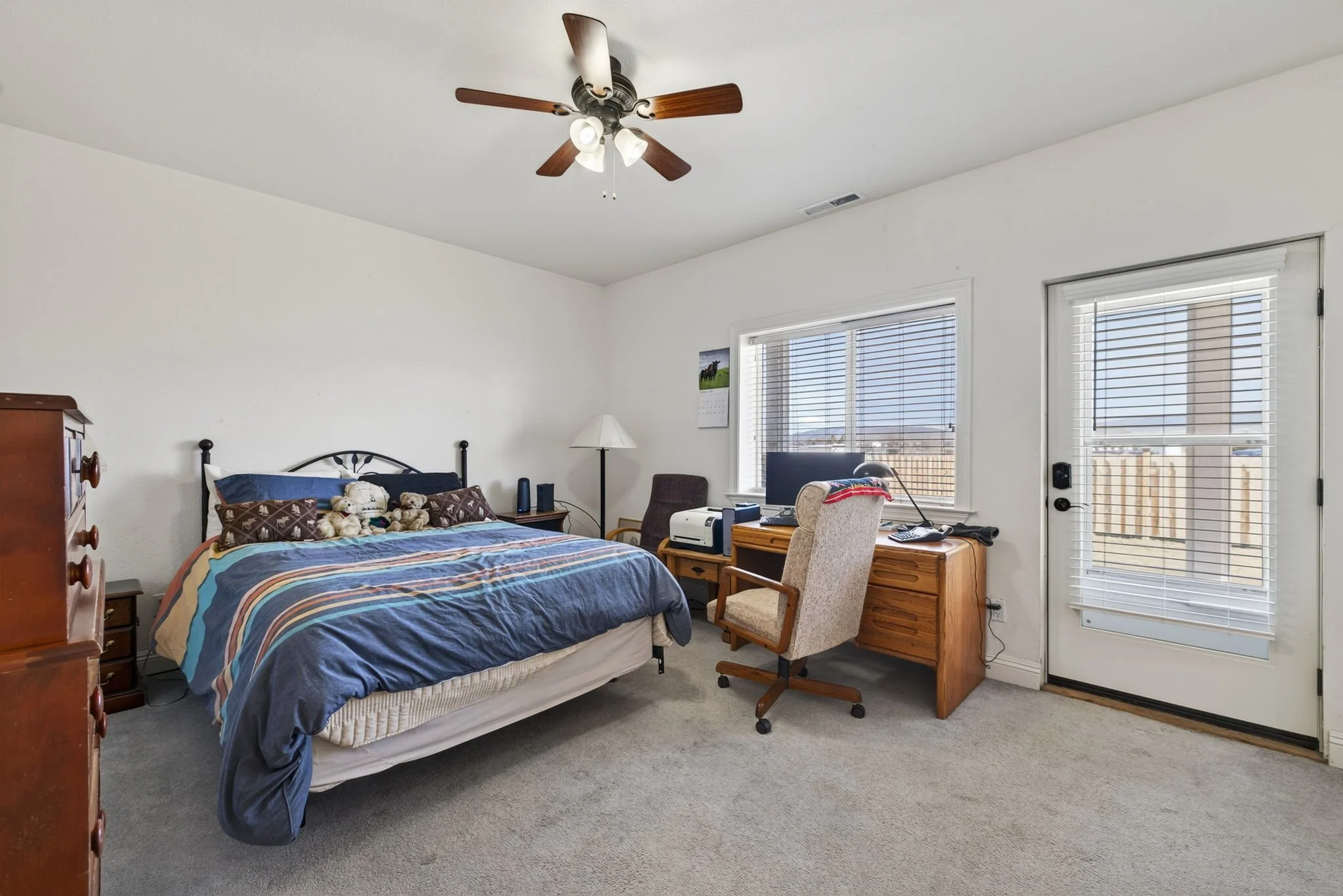 39-web-or-mls-1720 N Benton-39.jpg