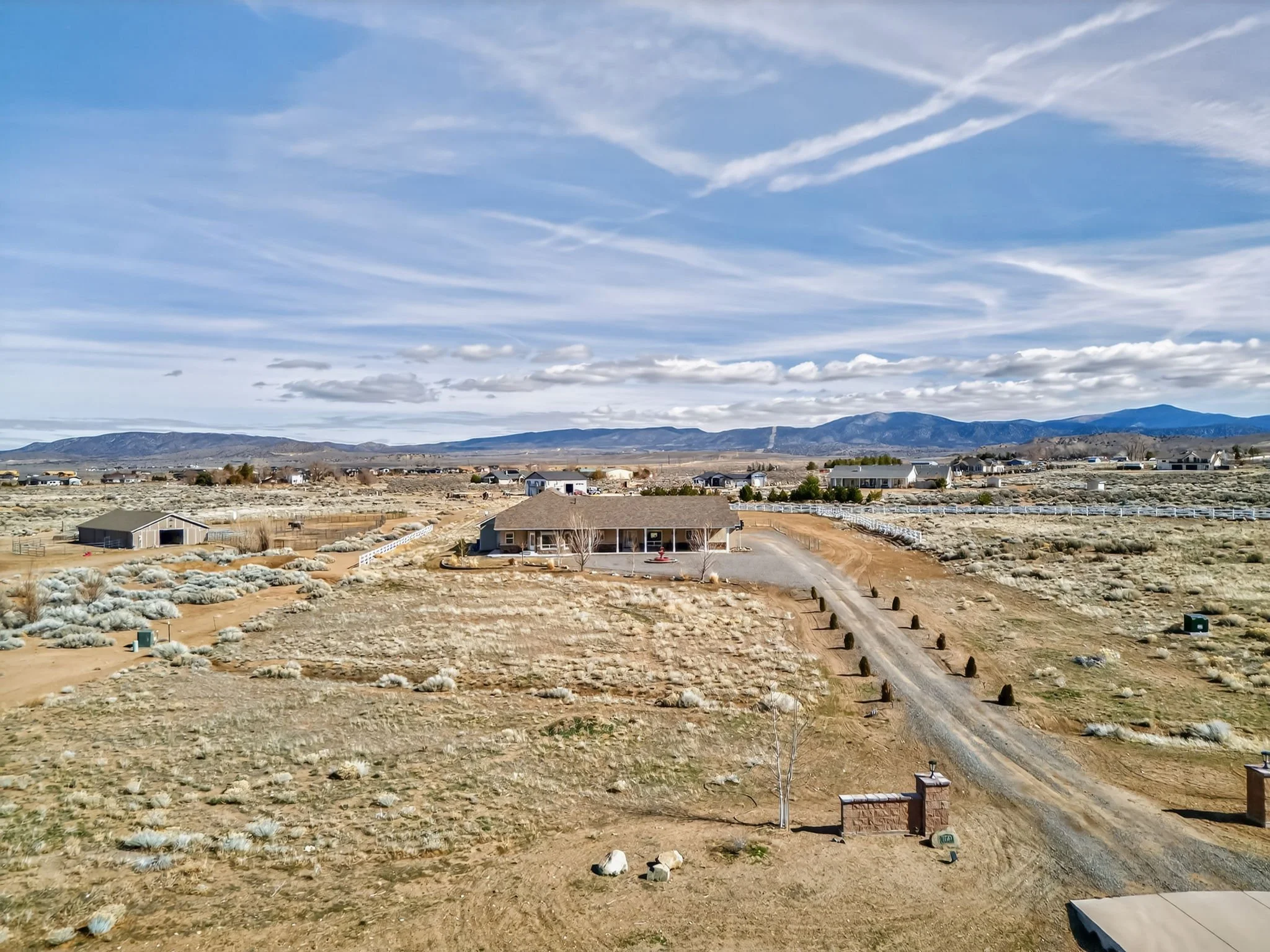 51-web-or-mls-1720 N Benton-51.jpg