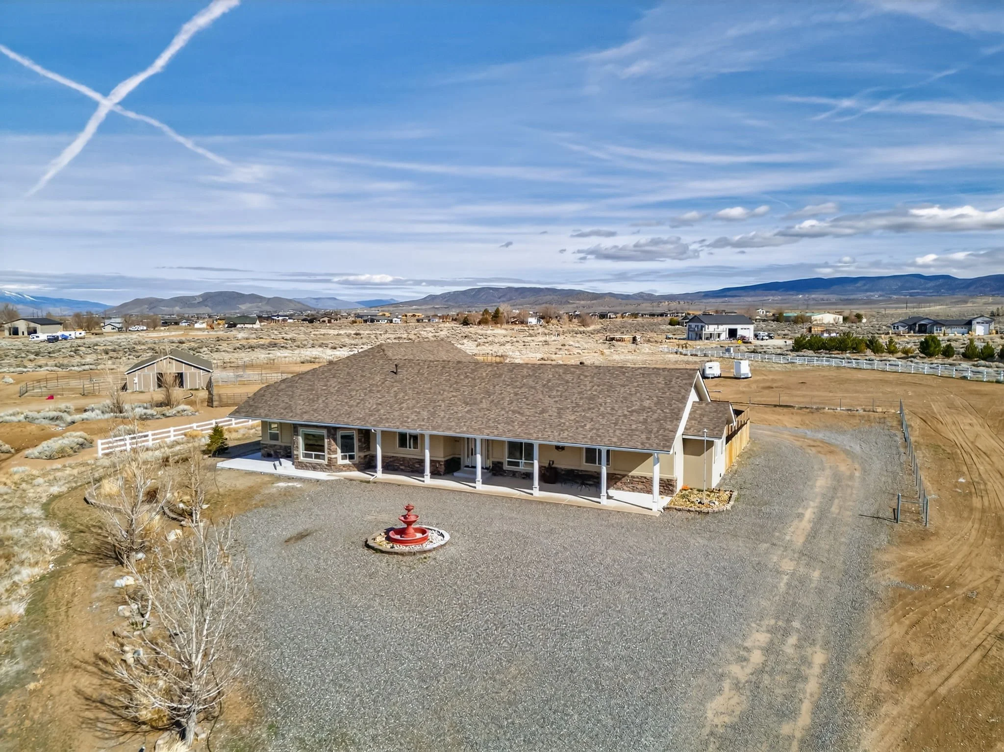 53-web-or-mls-1720 N Benton-53.jpg