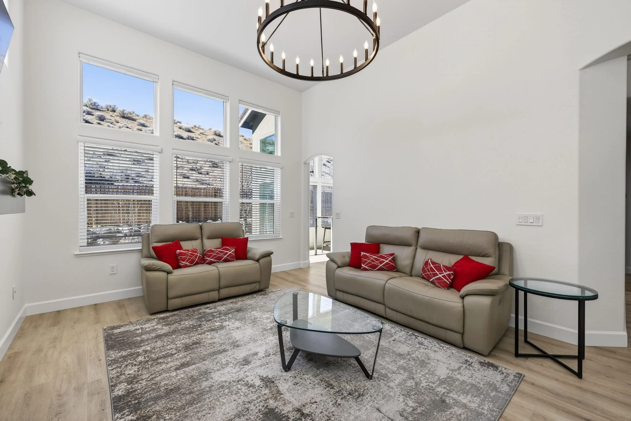 3-web-or-mls-2632 New Ridge Dr-9.jpg