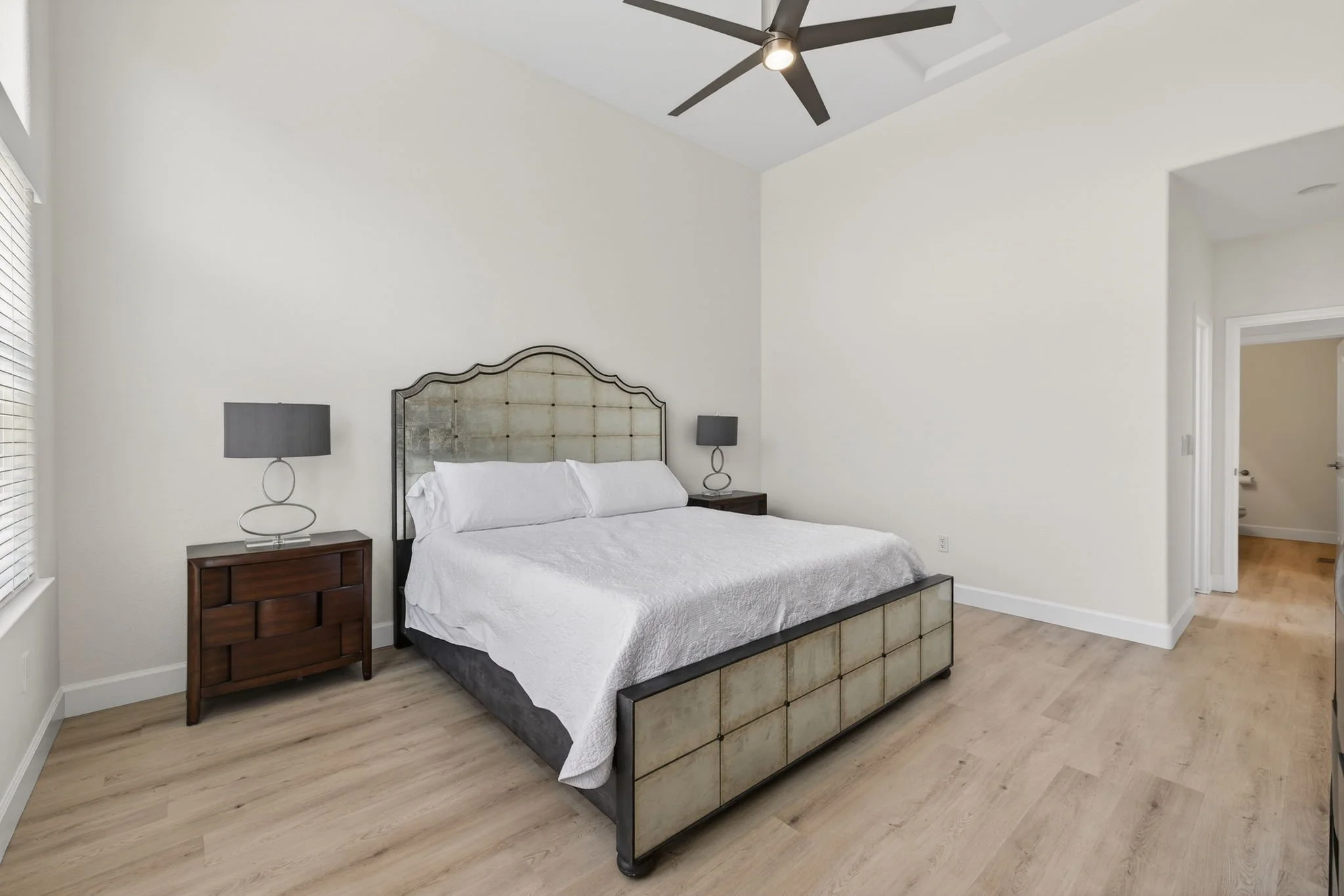 18-web-or-mls-2632 New Ridge Dr-24.jpg