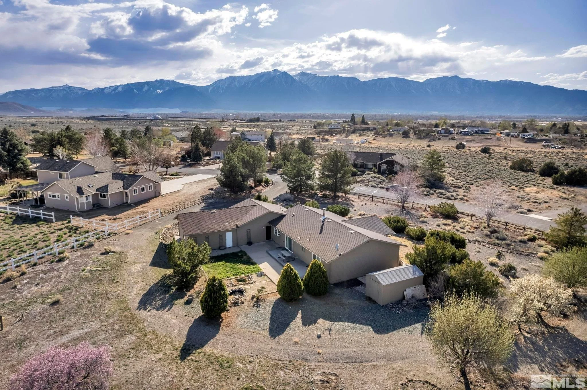 1059-tenabo-ln-gardnerville-nv-37.jpg