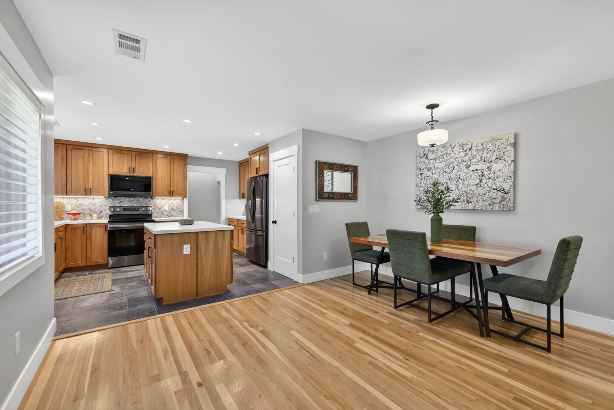 7-web-or-mls-1440 Mark Twain-7.jpg
