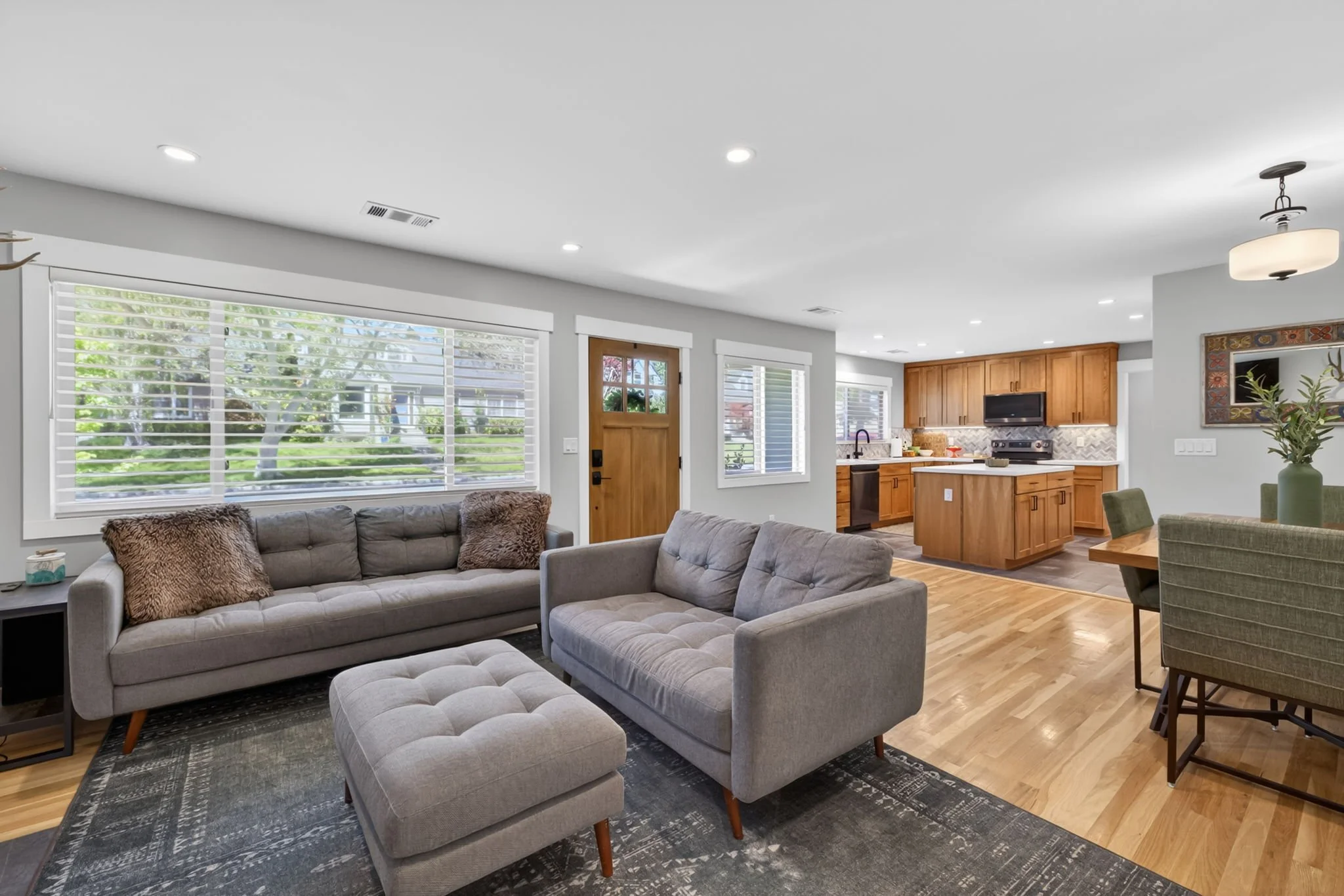 9-web-or-mls-1440 Mark Twain-9.jpg