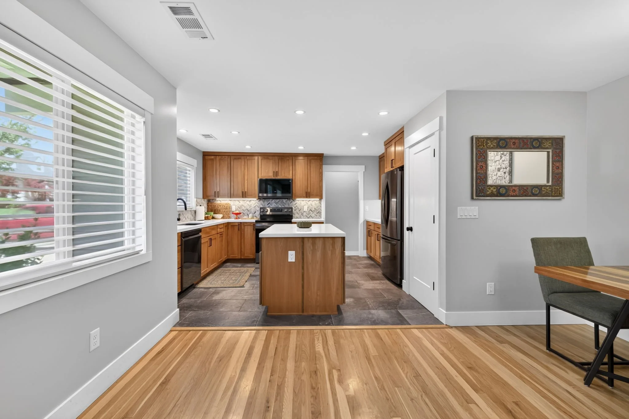 11-web-or-mls-1440 Mark Twain-11.jpg