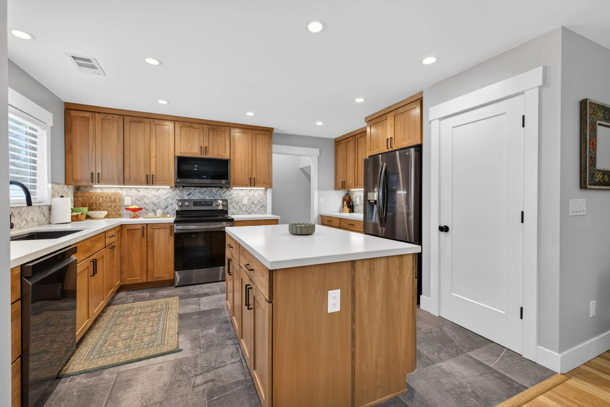 13-web-or-mls-1440 Mark Twain-13.jpg