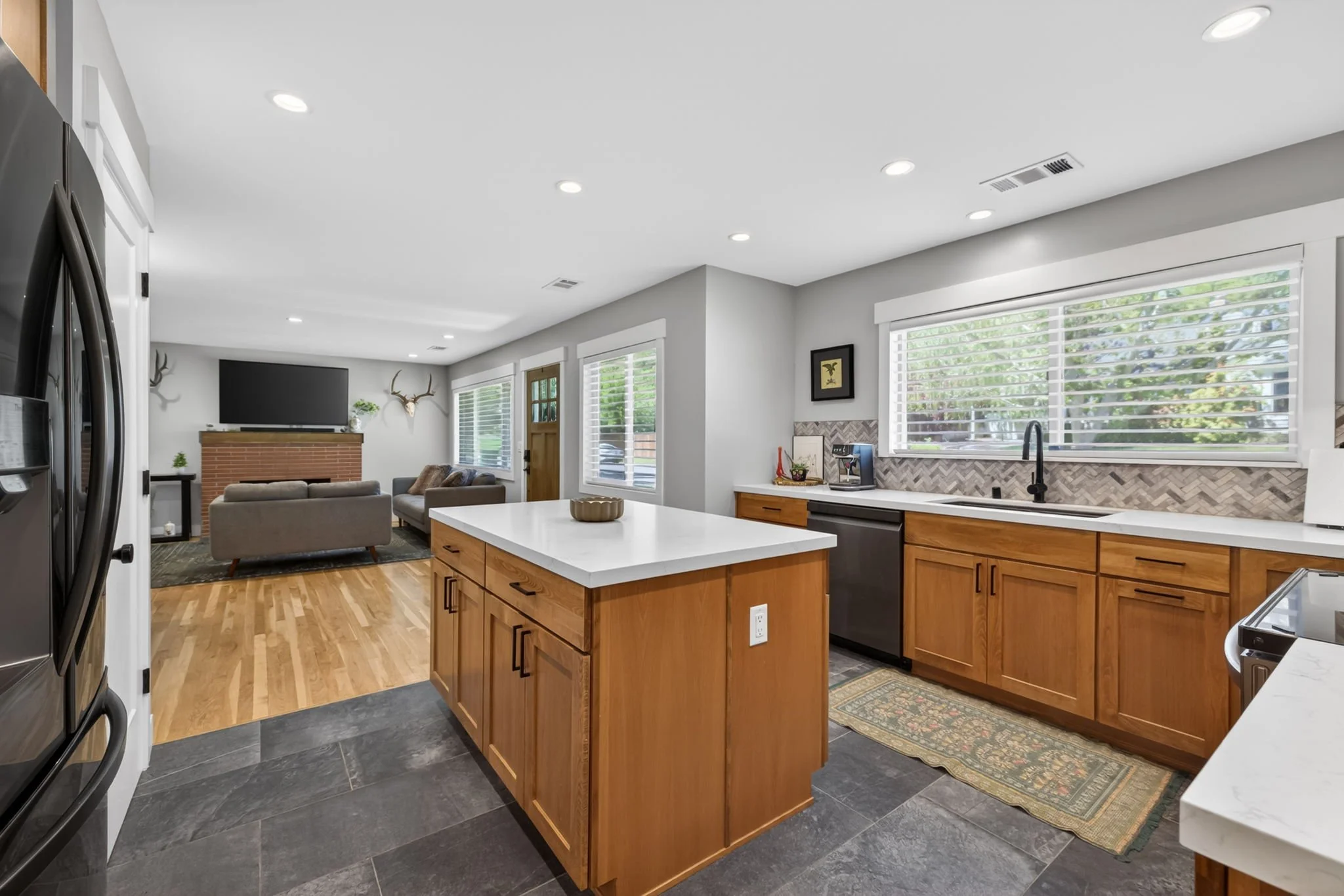 15-web-or-mls-1440 Mark Twain-15.jpg