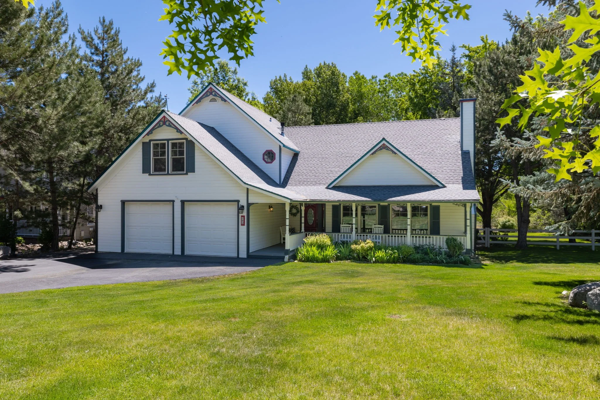 3-web-or-mls-242 Kinsey Way-3.jpg