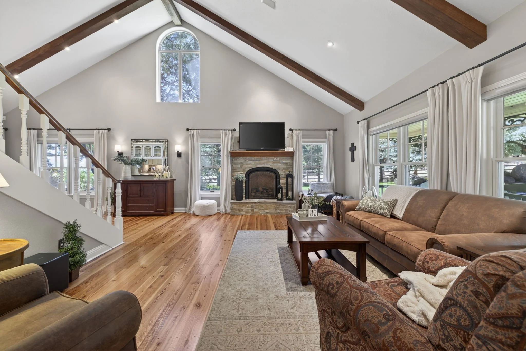 8-web-or-mls-242 Kinsey Way-8.jpg